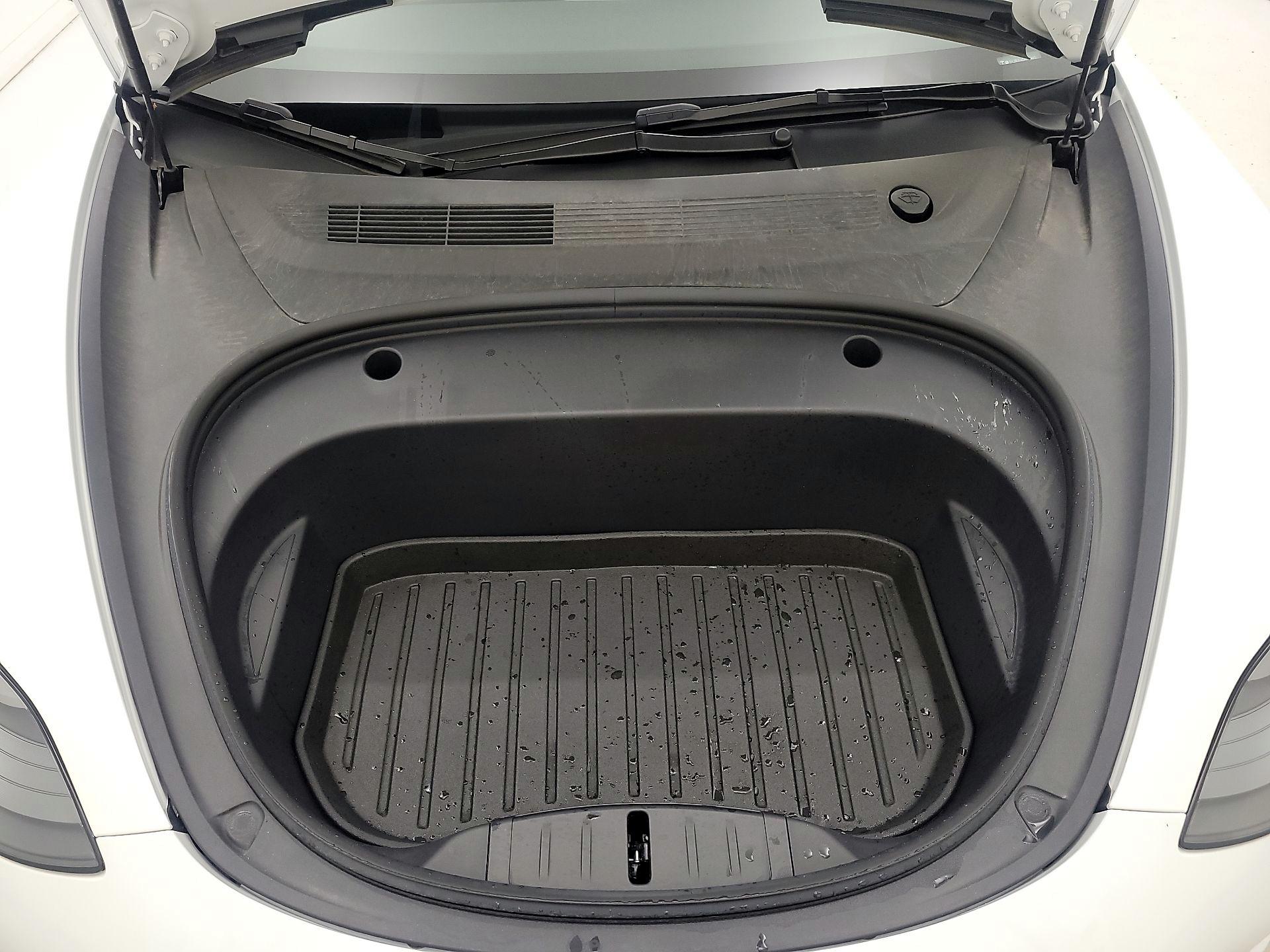 Thumbnail: 2023 Tesla Model 3 - 20