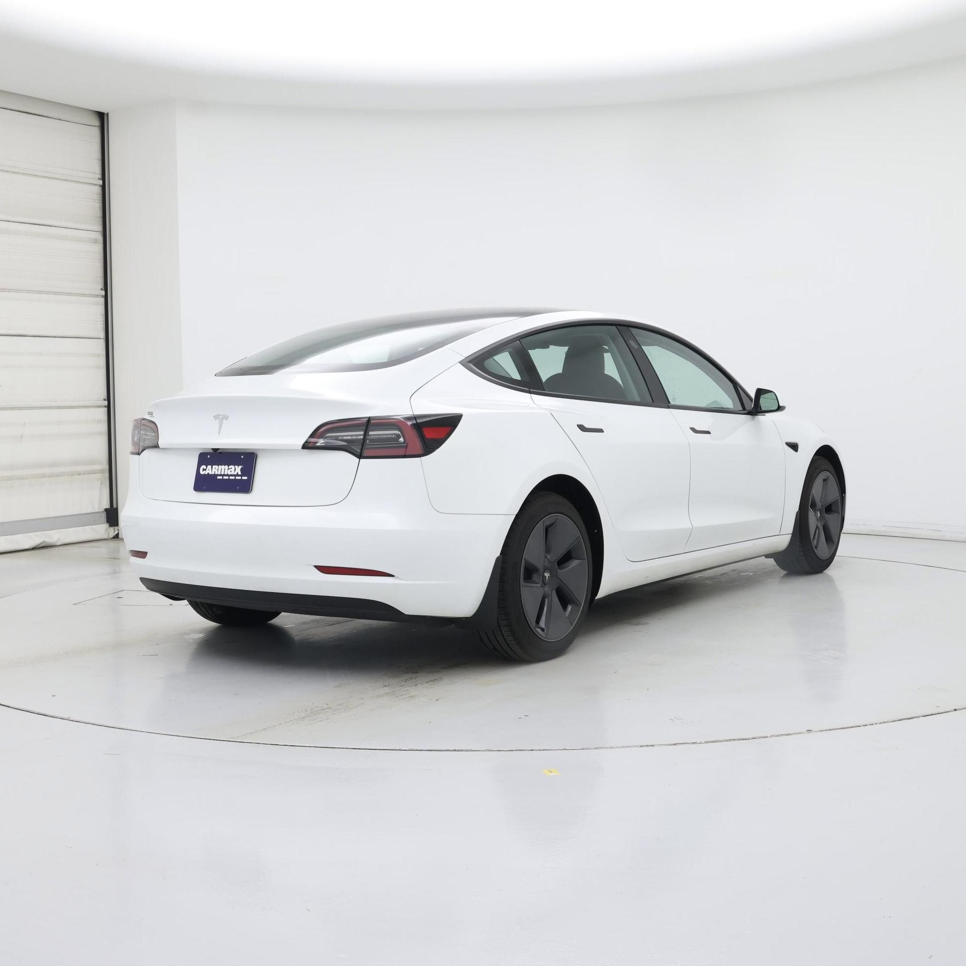 Thumbnail: 2023 Tesla Model 3 - 8