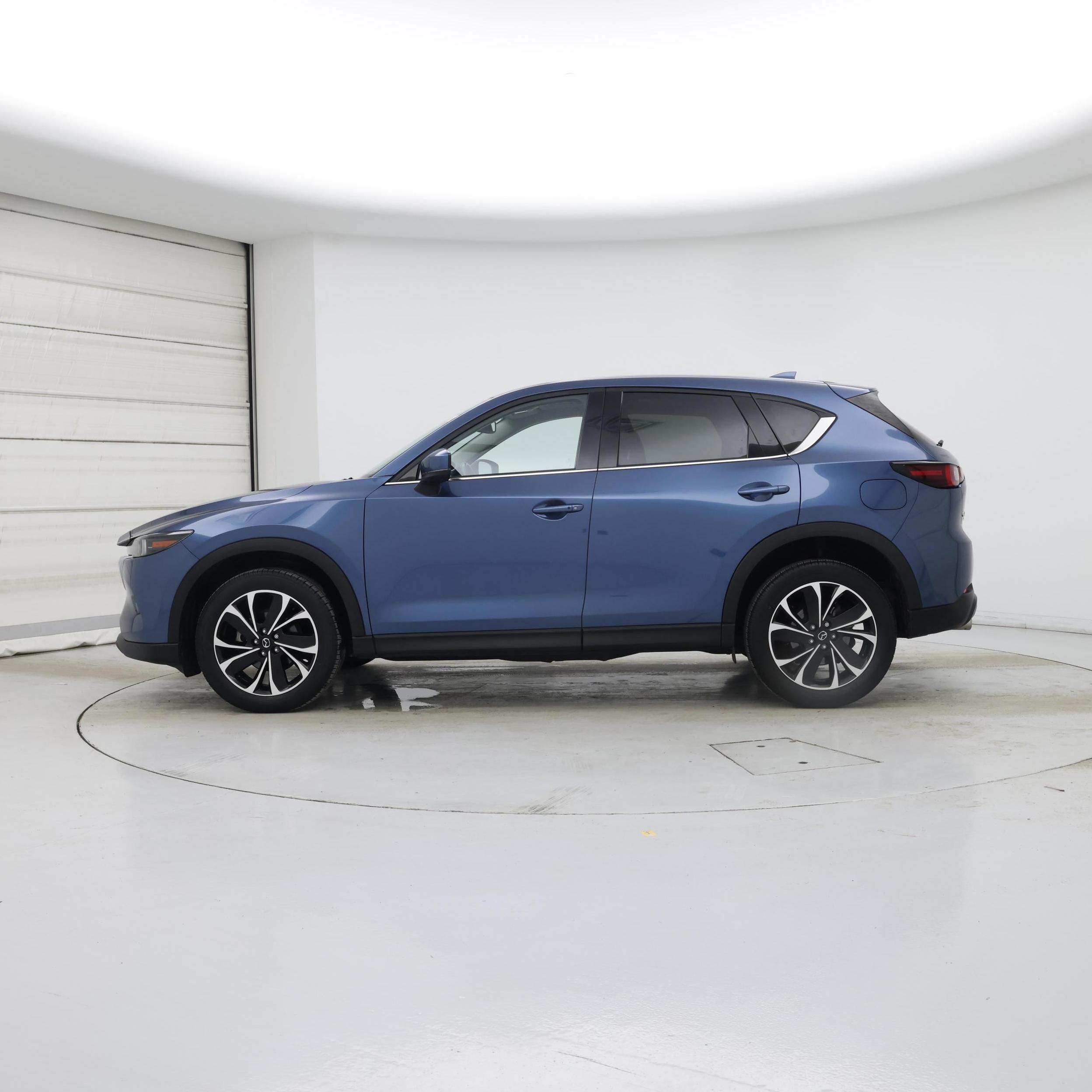 Thumbnail: 2022 Mazda CX-5 - 3