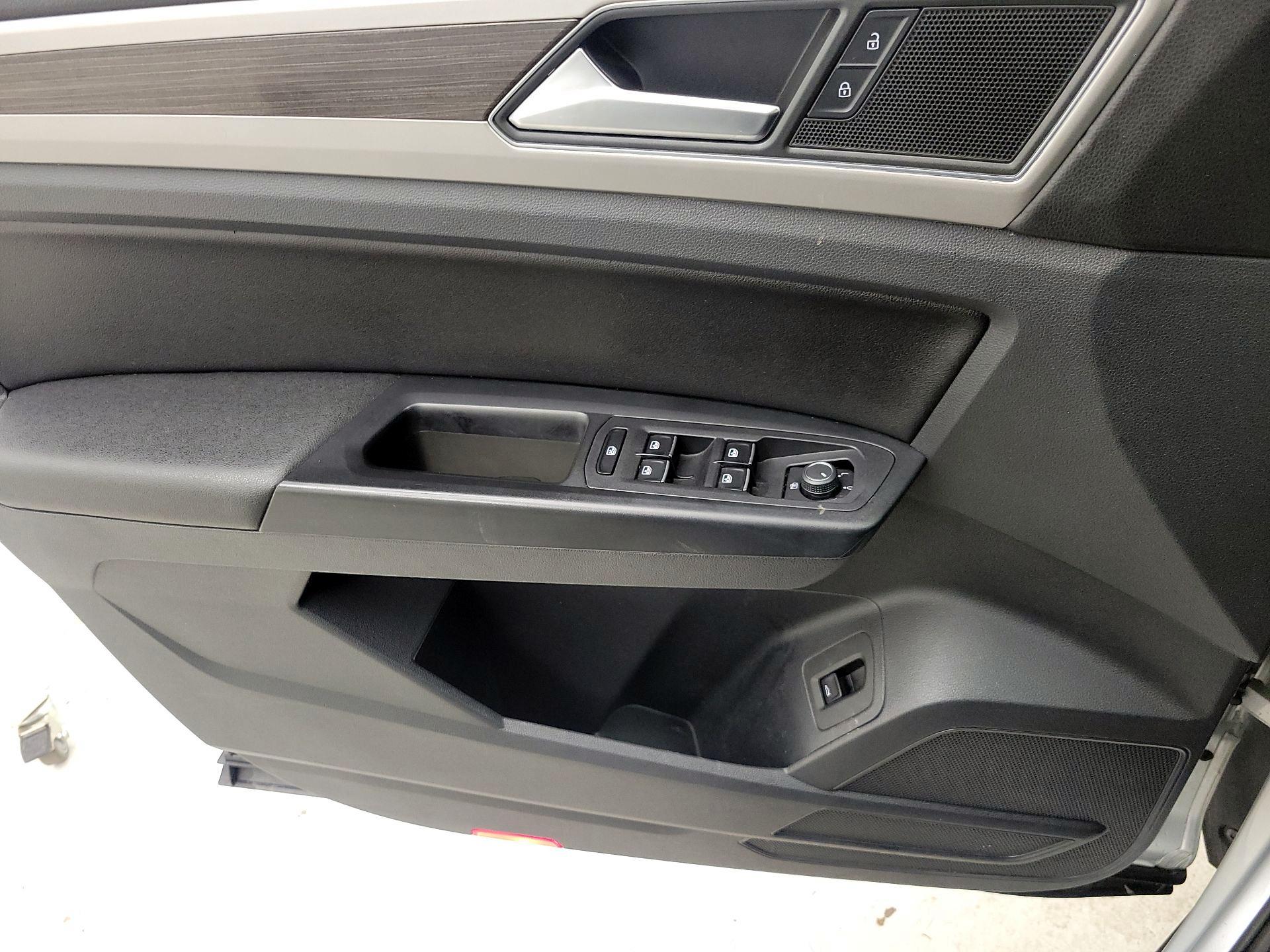 Thumbnail: 2018 Volkswagen Atlas - 12