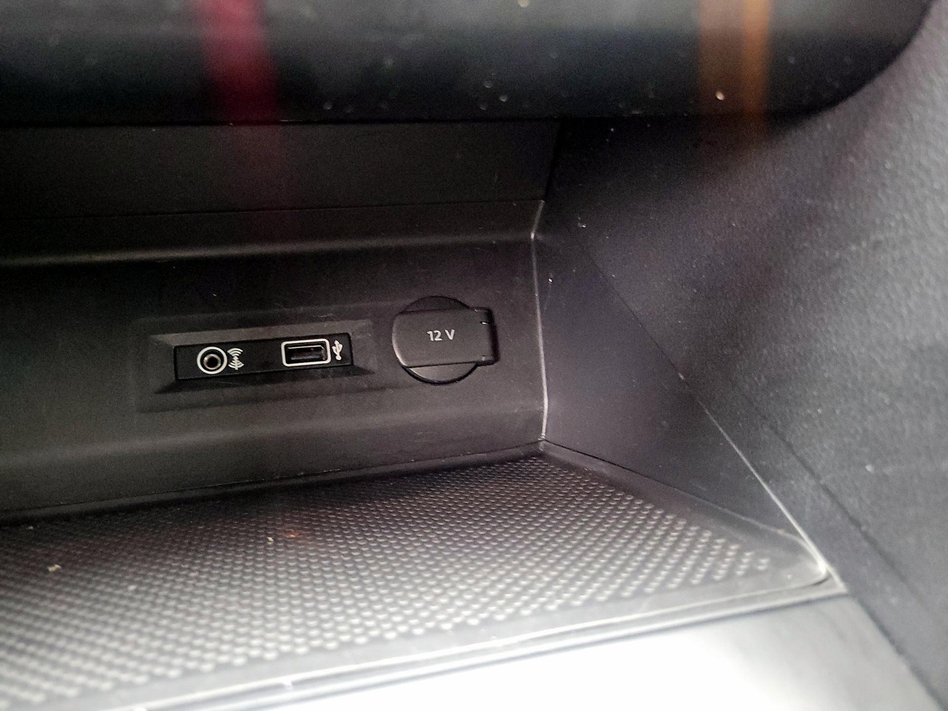 Thumbnail: 2018 Volkswagen Atlas - 18