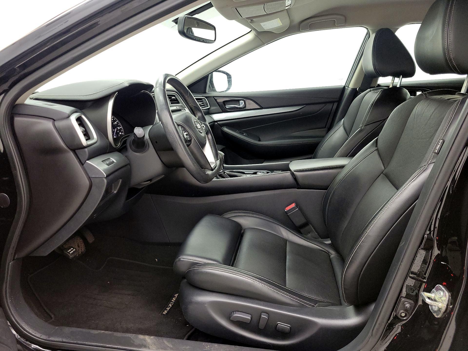 Thumbnail: 2017 Nissan Maxima - 11