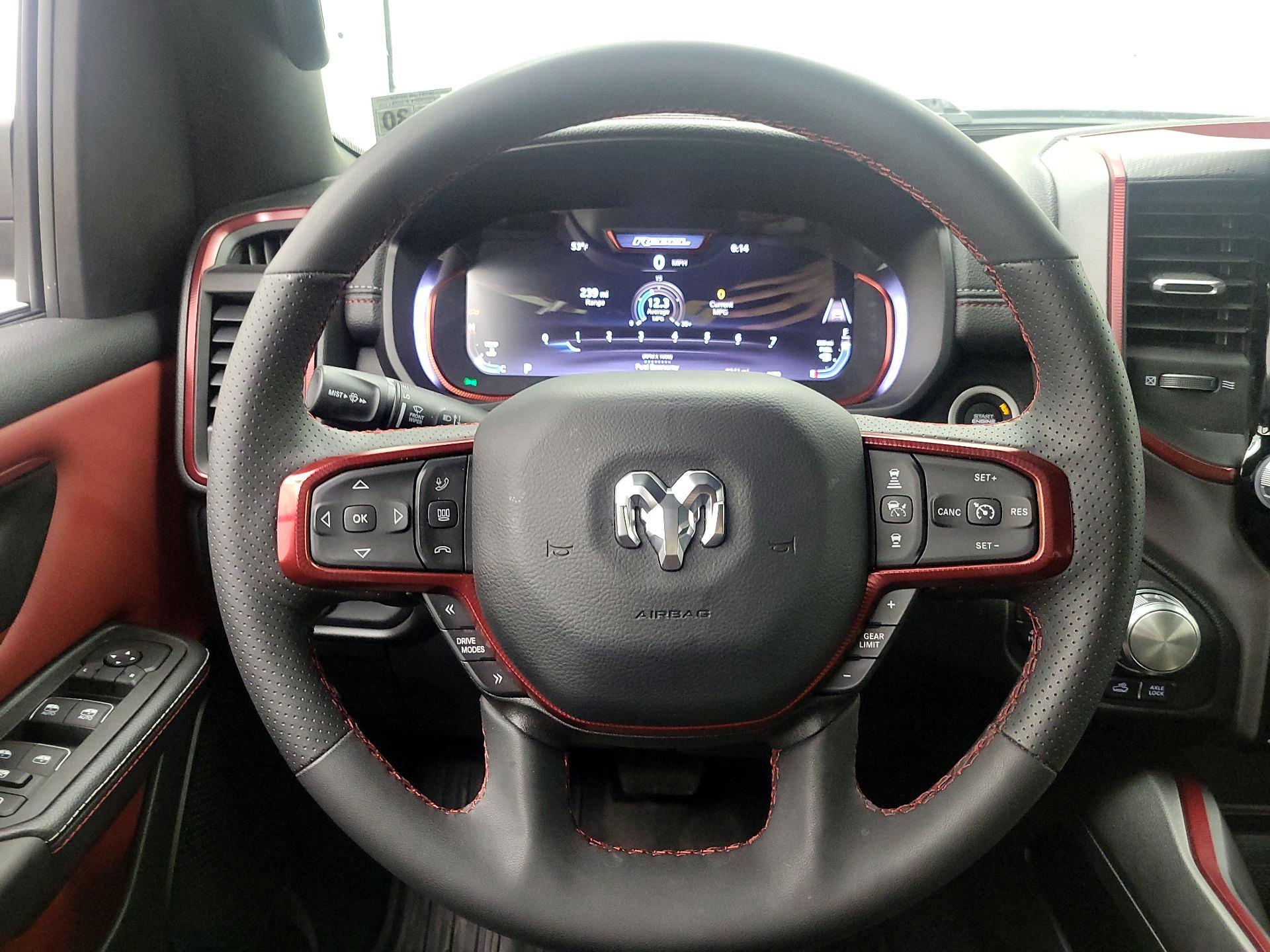 Thumbnail: 2025 RAM 1500 - 10