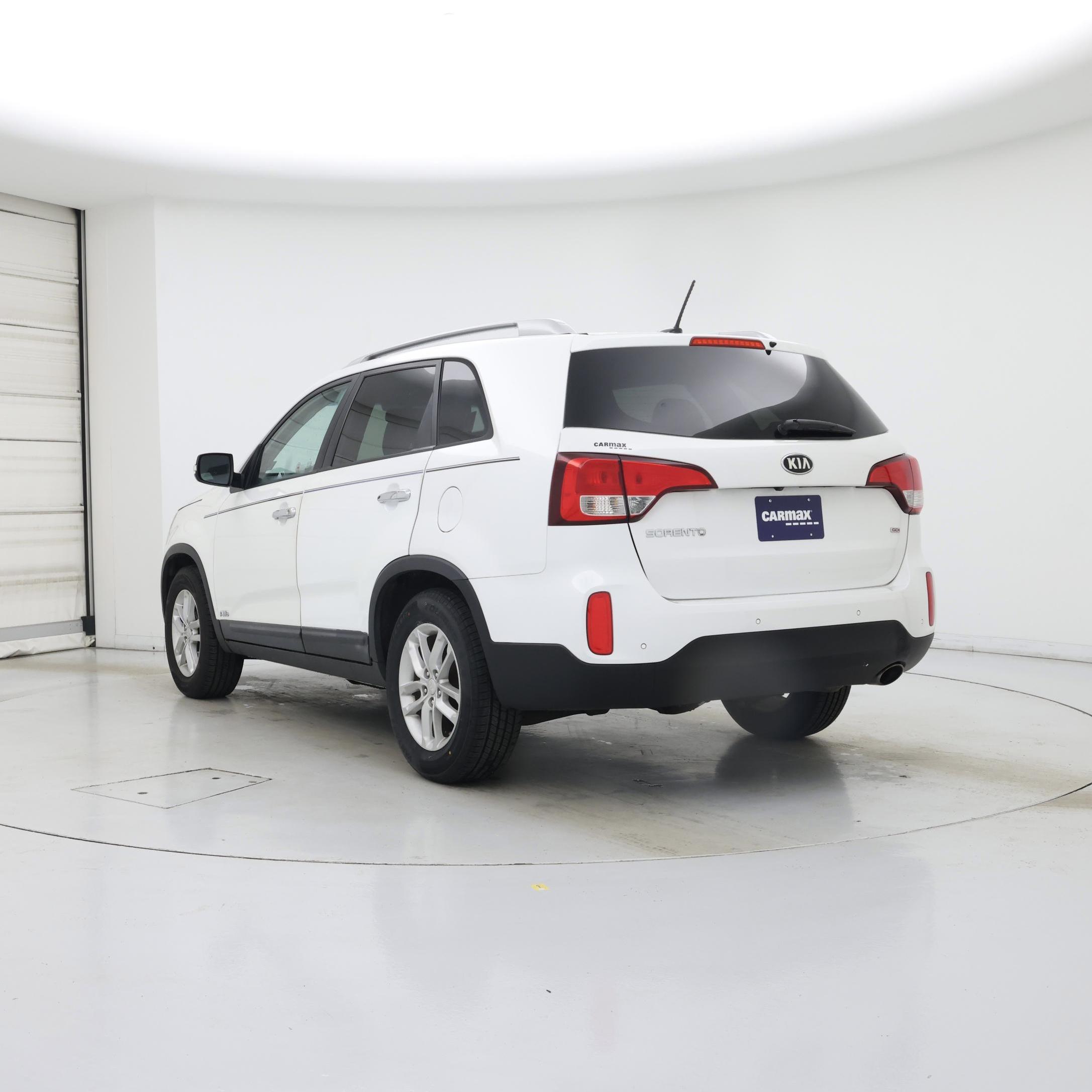 Thumbnail: 2015 Kia Sorento - 2