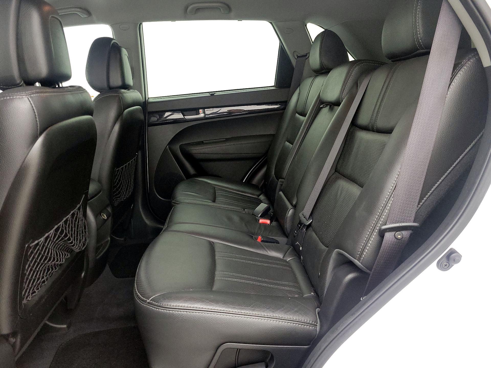 Thumbnail: 2015 Kia Sorento - 19