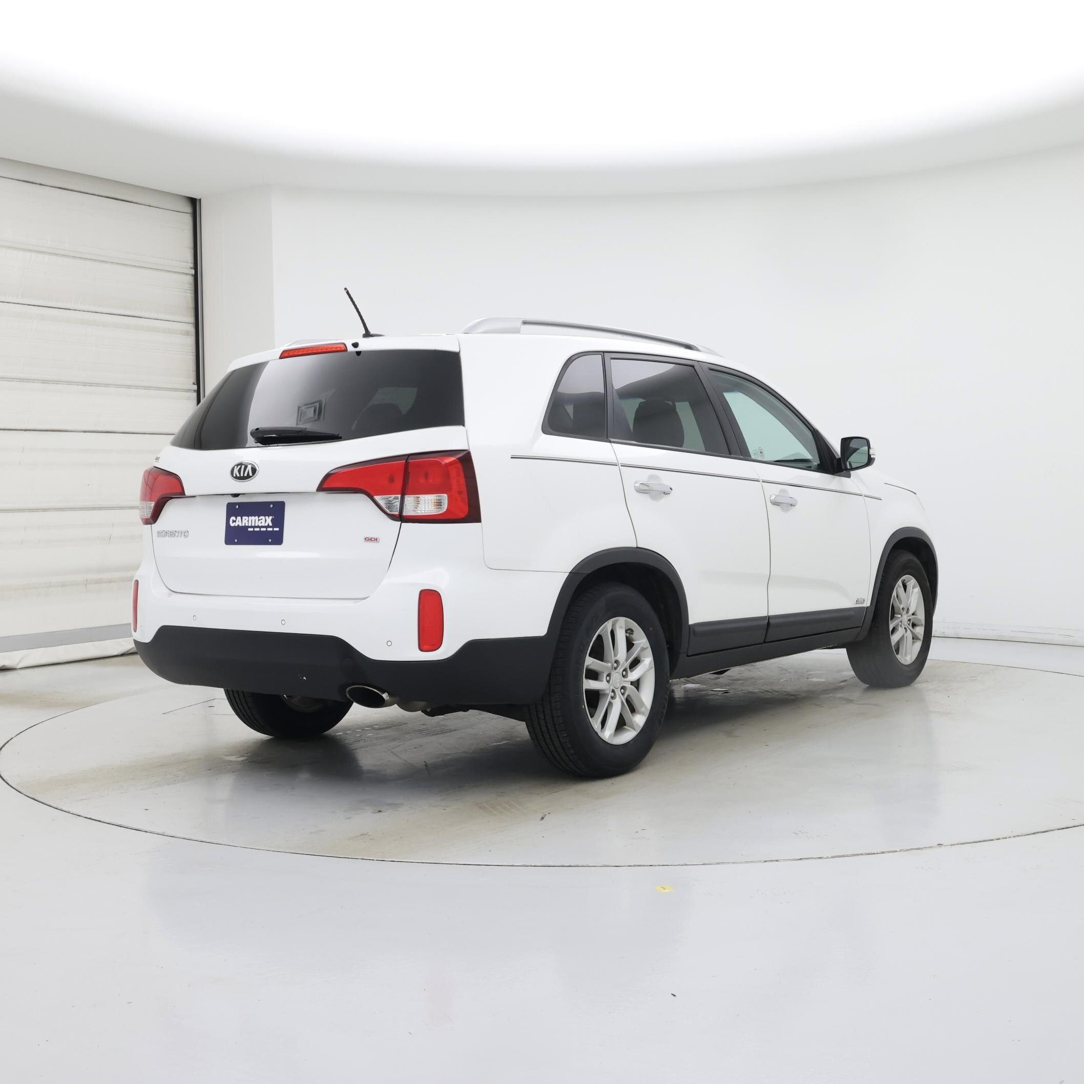 Thumbnail: 2015 Kia Sorento - 8