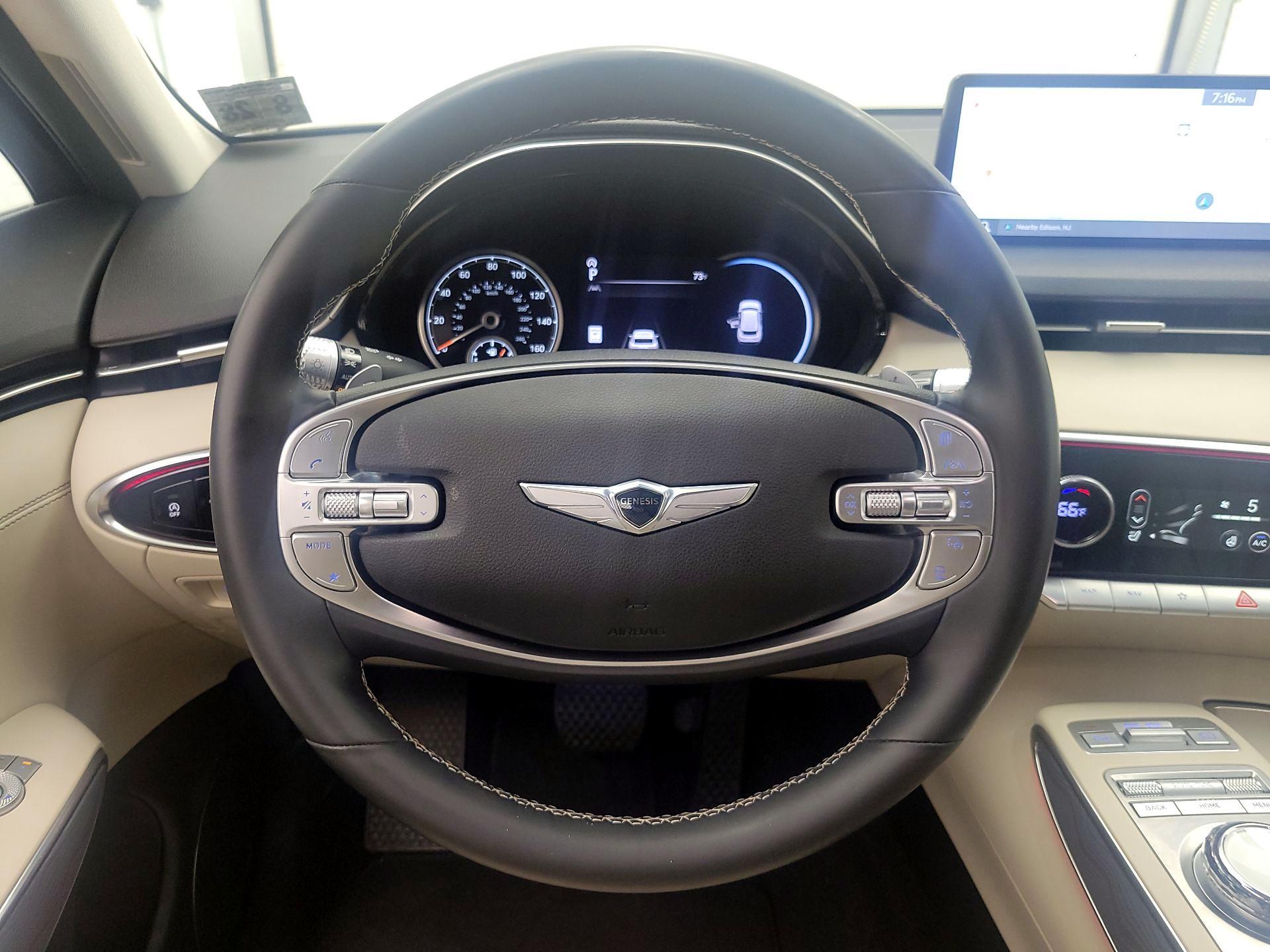 Thumbnail: 2024 Genesis GV70 - 10