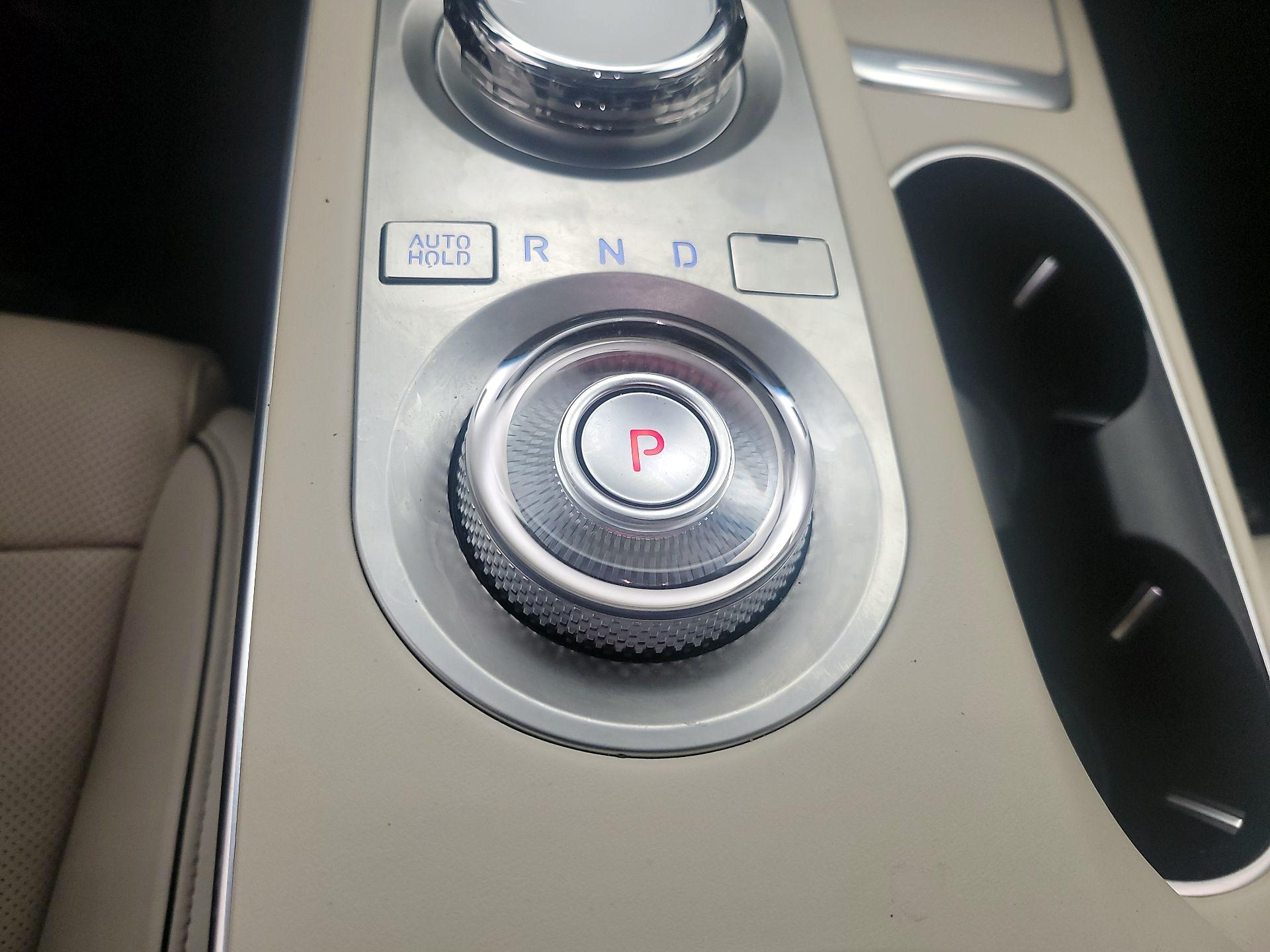 Thumbnail: 2024 Genesis GV70 - 18