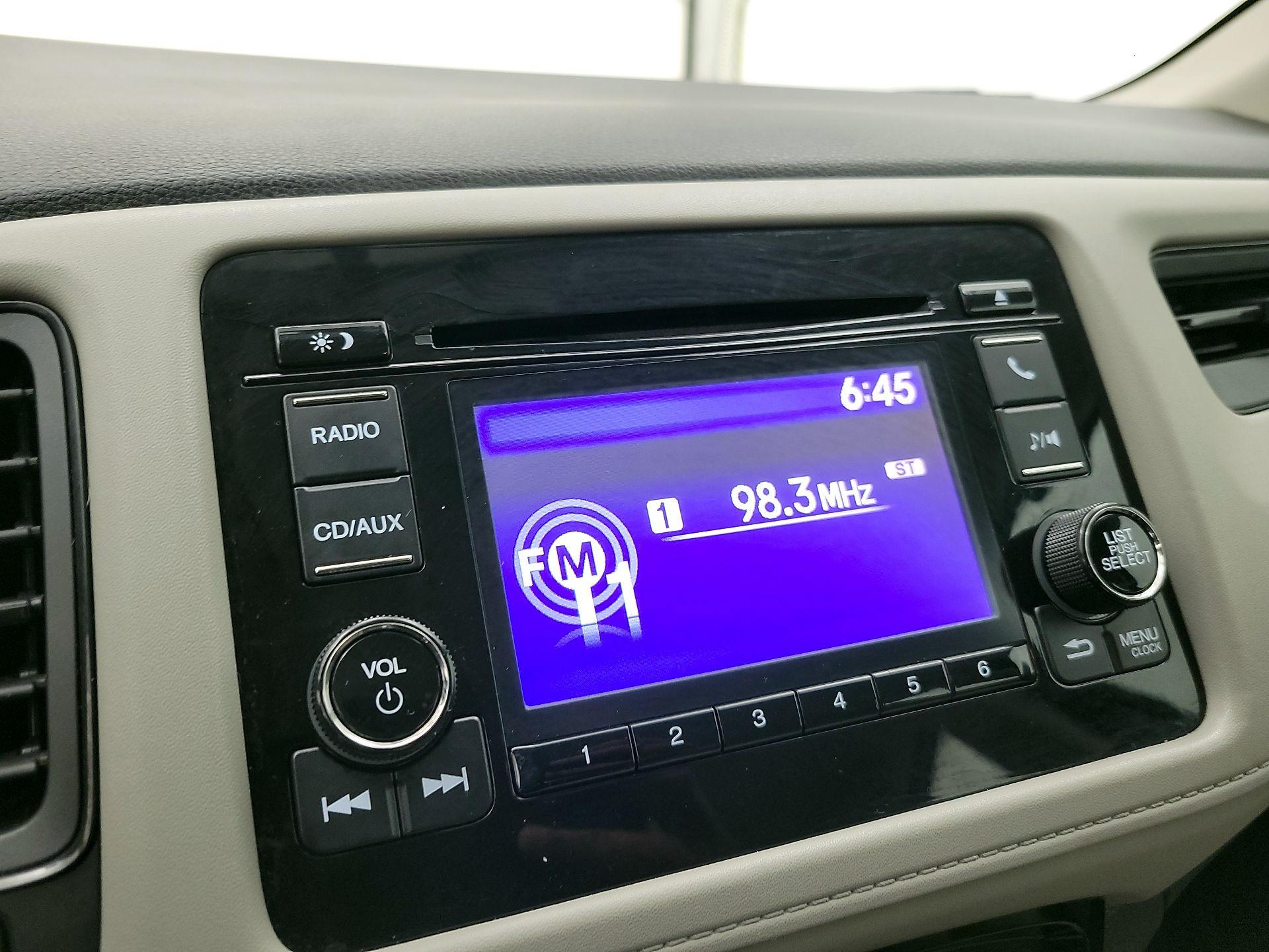 Thumbnail: 2016 Honda HR-V - 15