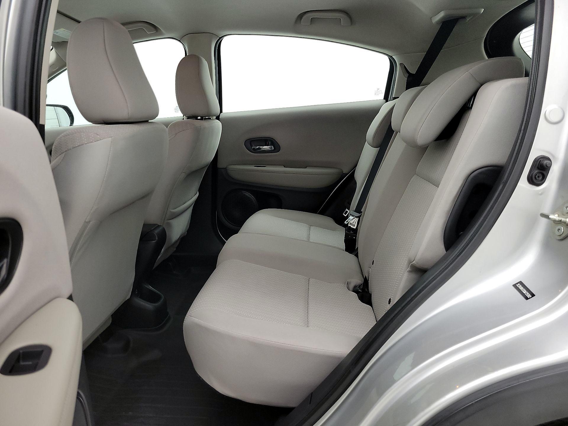 Thumbnail: 2016 Honda HR-V - 19