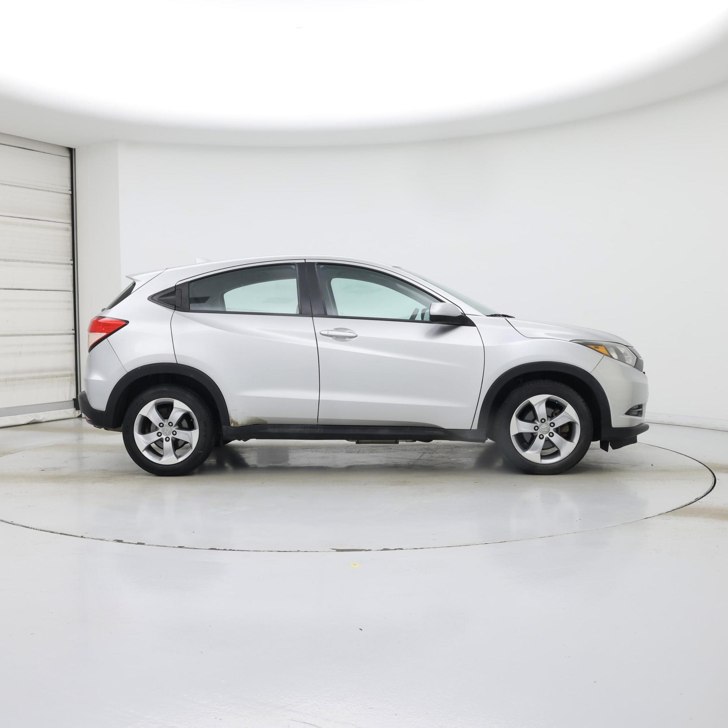 Thumbnail: 2016 Honda HR-V - 7