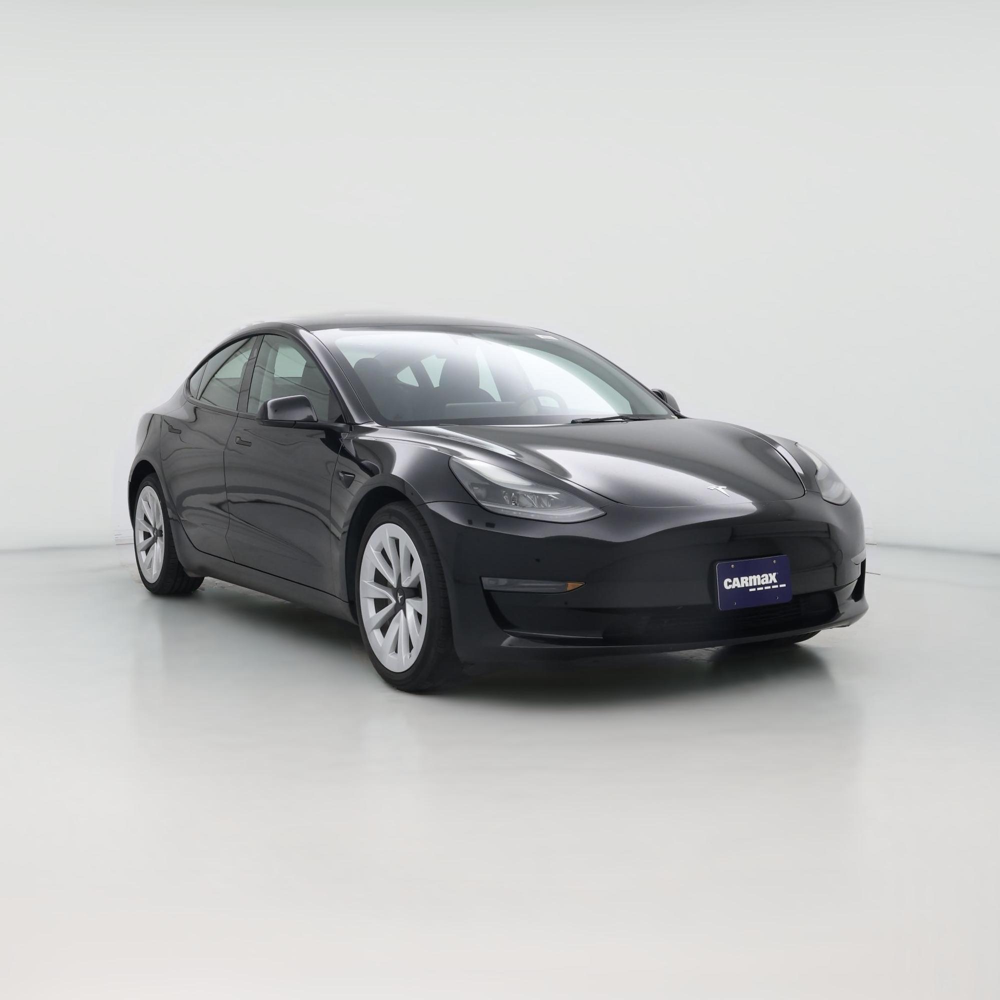 Thumbnail: 2023 Tesla Model 3 - 1