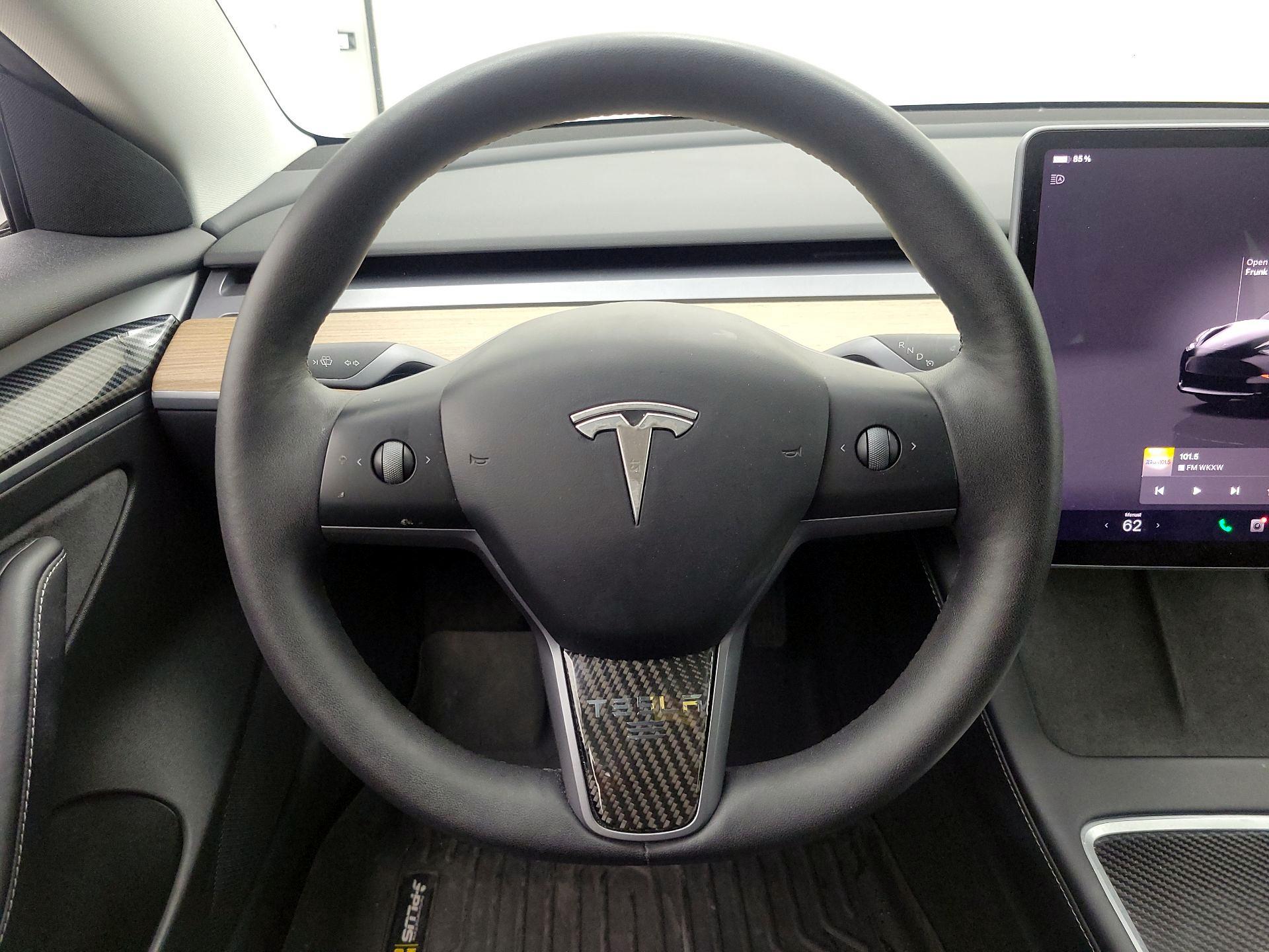 Thumbnail: 2023 Tesla Model 3 - 10