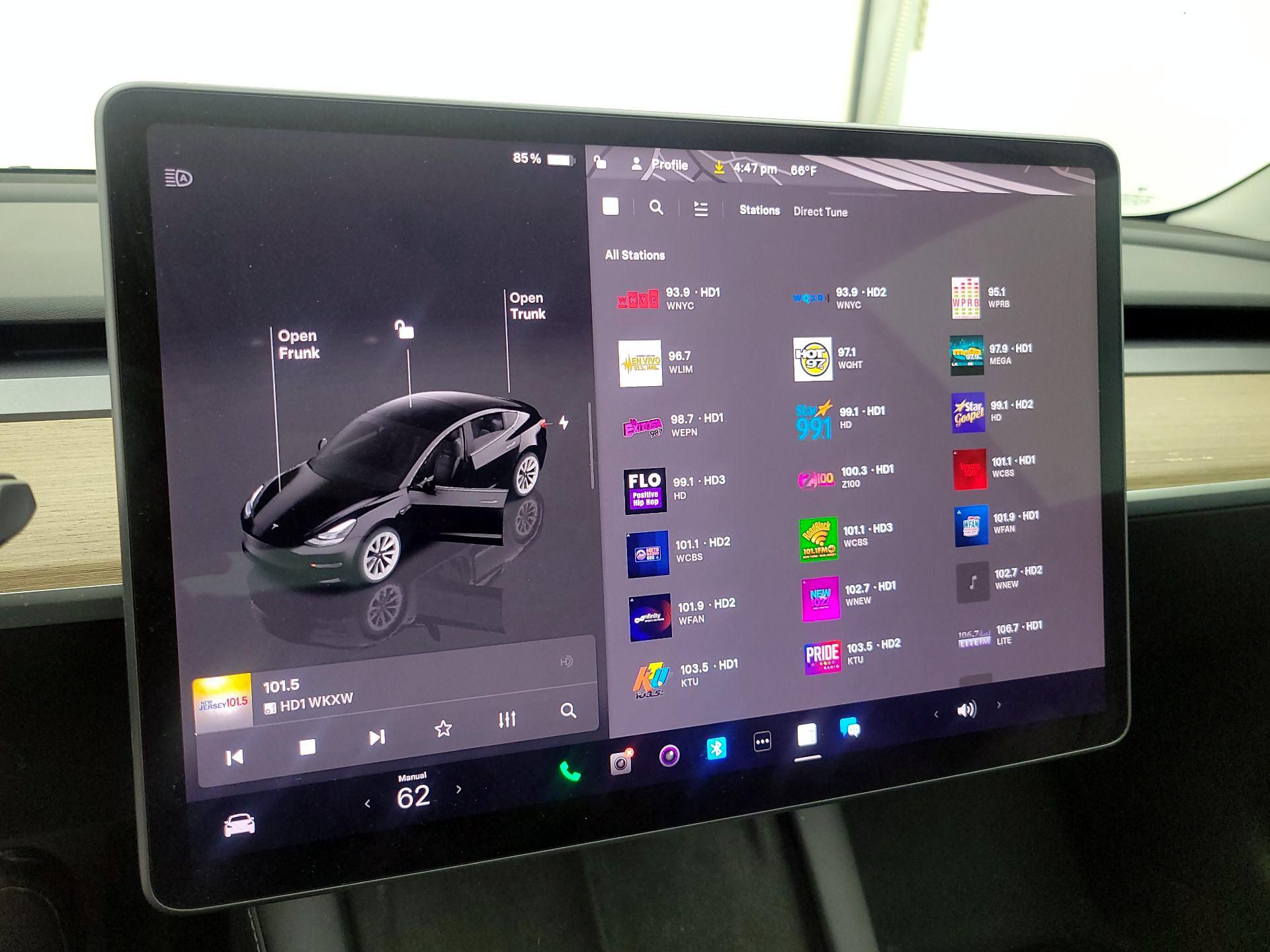 Thumbnail: 2023 Tesla Model 3 - 15