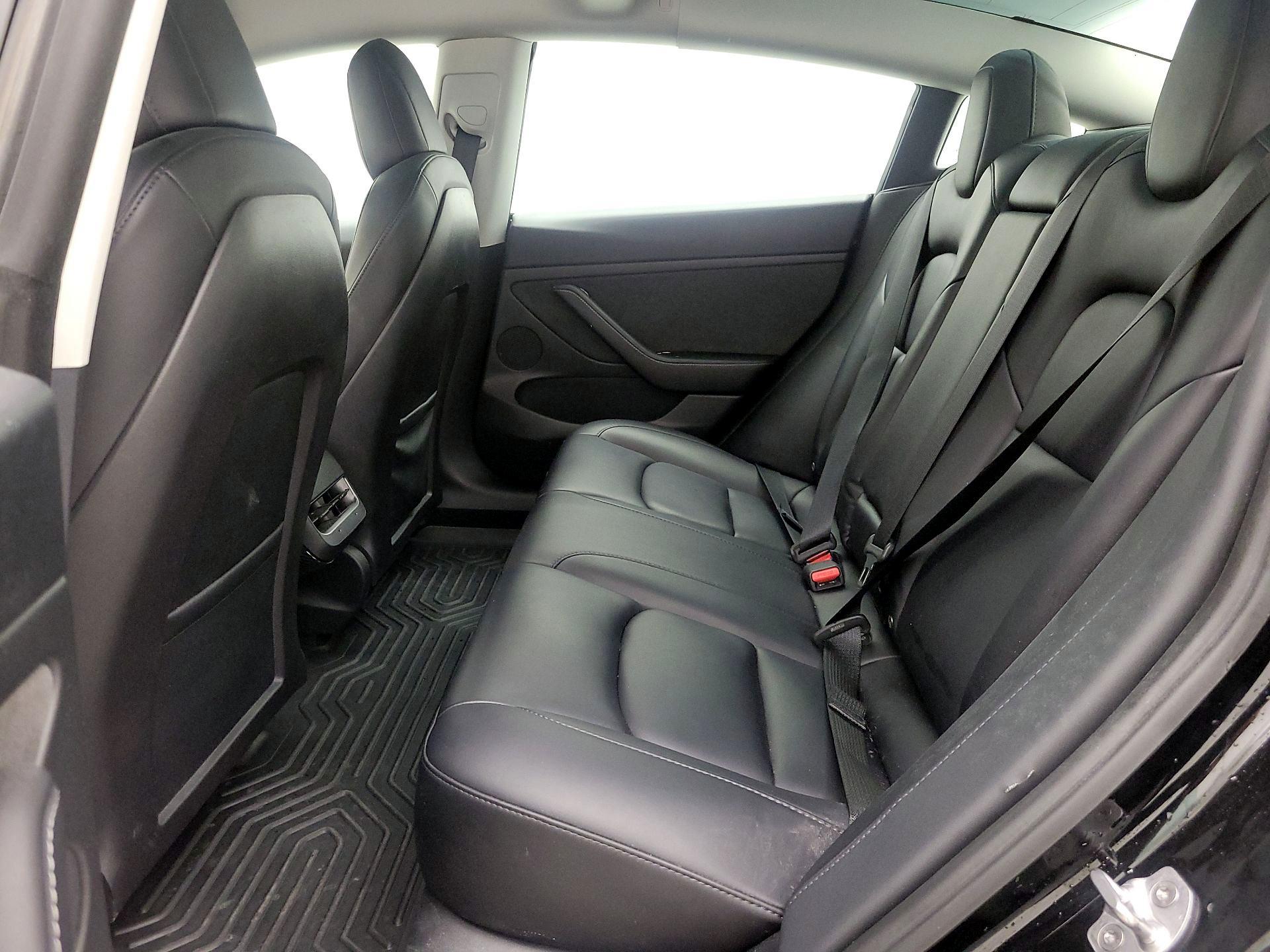 Thumbnail: 2023 Tesla Model 3 - 18