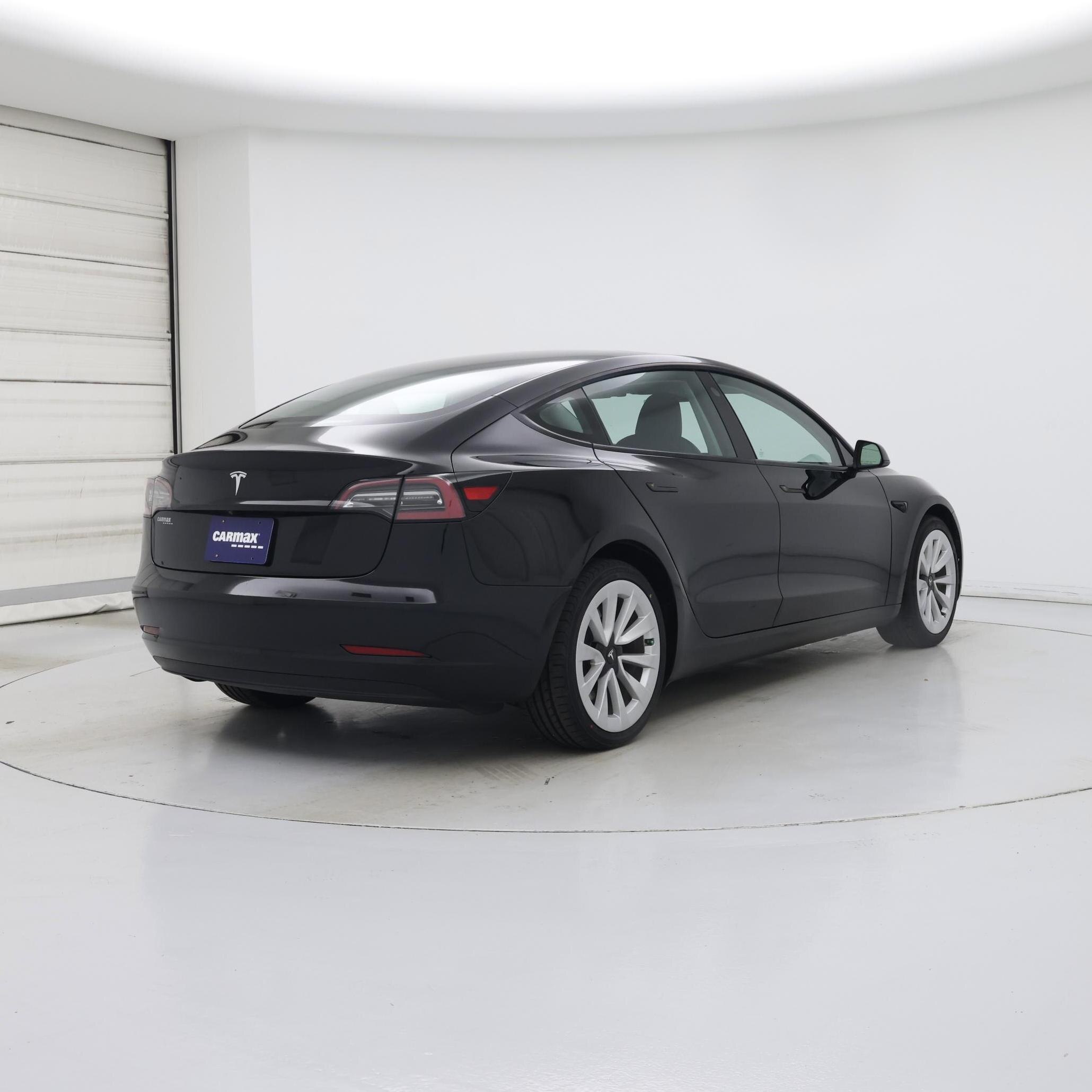 Thumbnail: 2023 Tesla Model 3 - 8