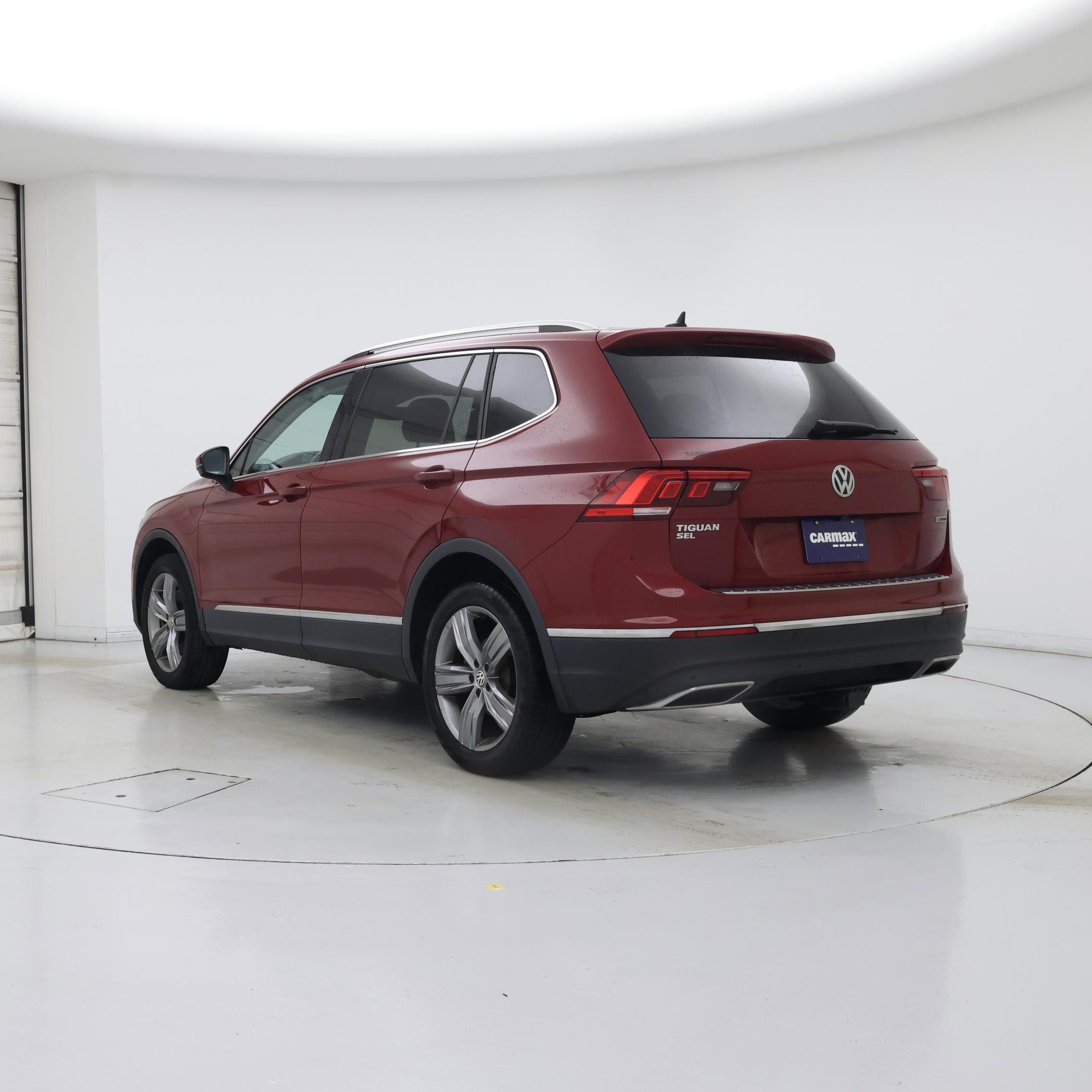 Thumbnail: 2020 Volkswagen Tiguan - 2