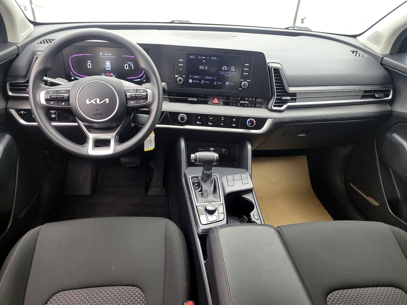 2024 Kia Sportage LX - Photo 10