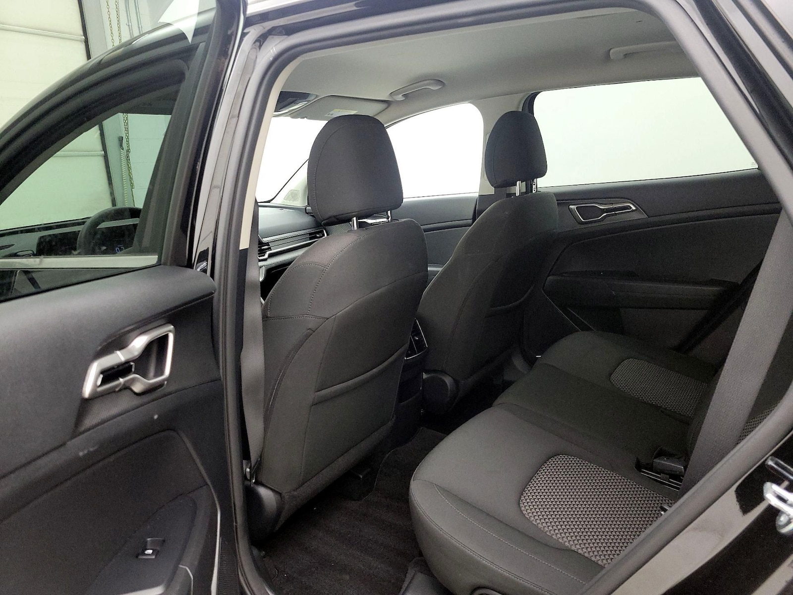 2024 Kia Sportage LX - Photo 20