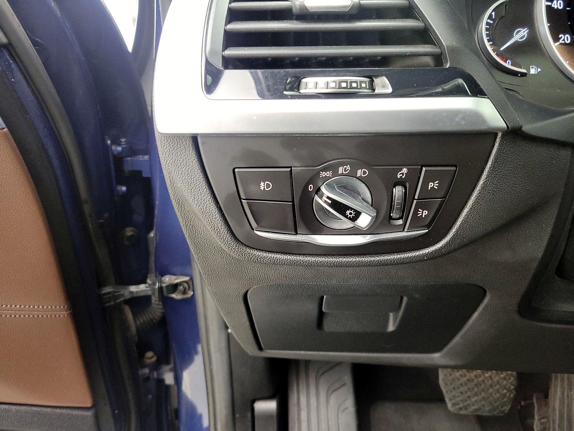Thumbnail: 2019 BMW X3 - 13