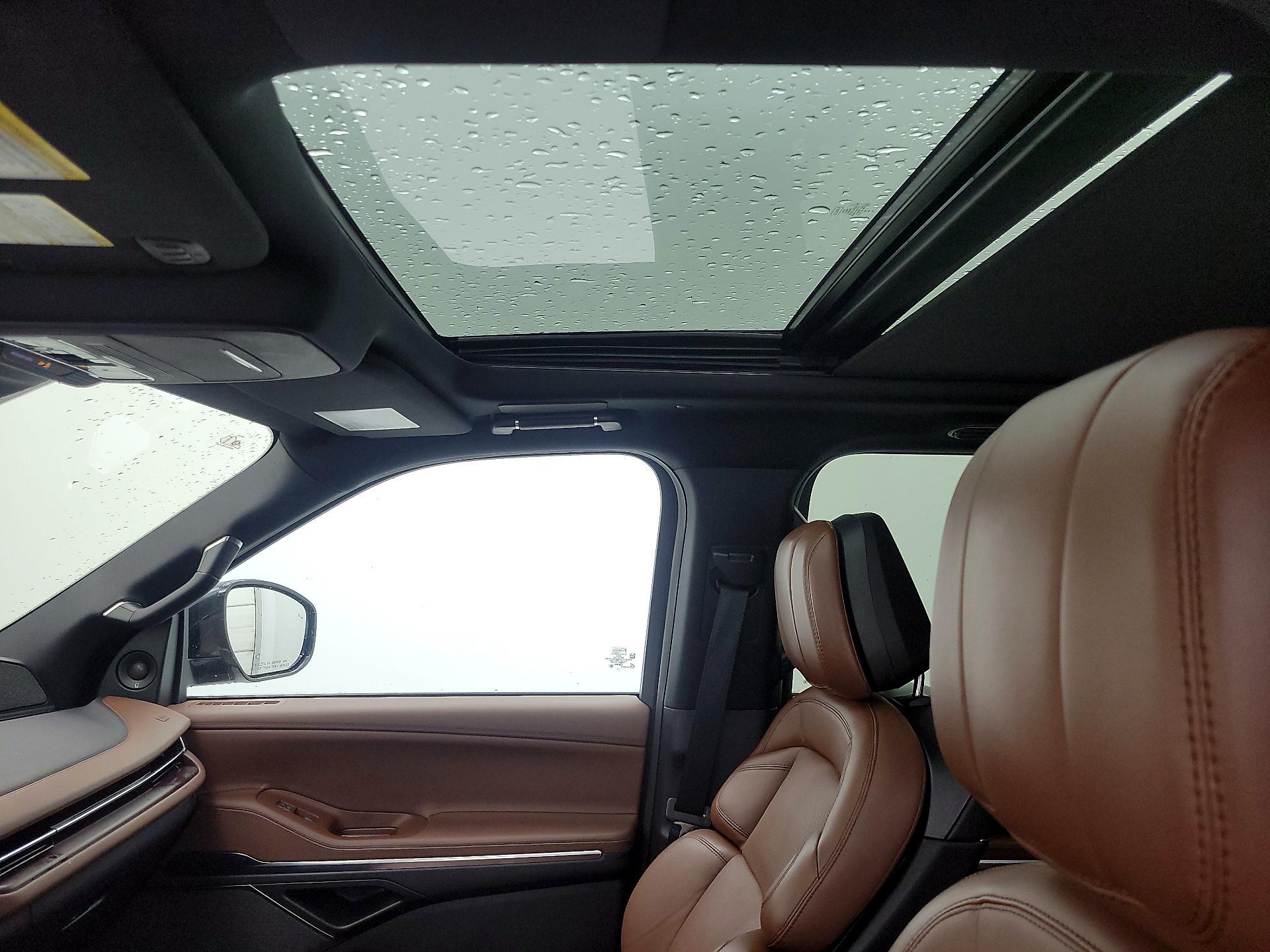 Thumbnail: 2025 Lincoln Navigator L - 20