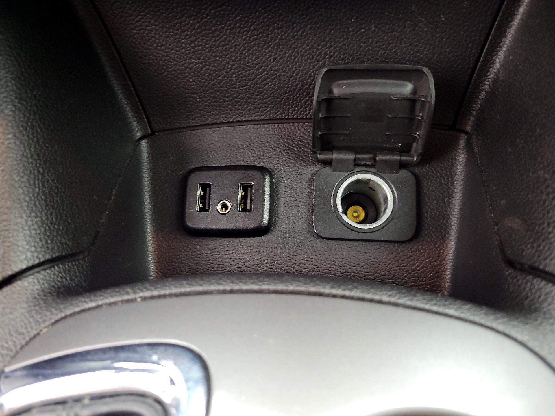 Thumbnail: 2019 Chevrolet Cruze - 18