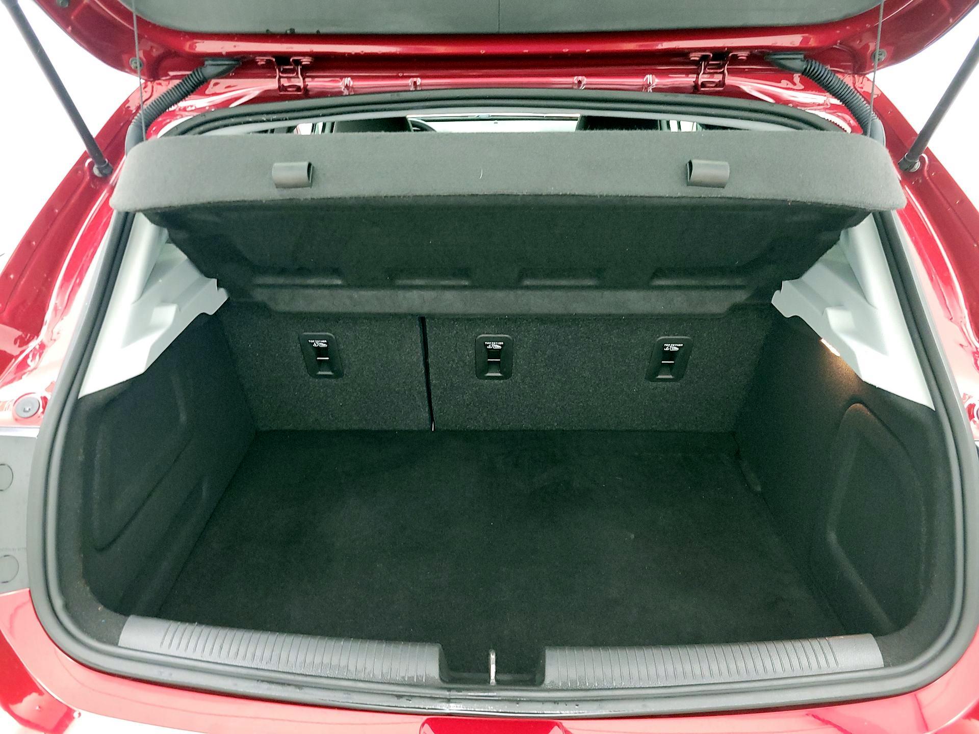 Thumbnail: 2019 Chevrolet Cruze - 20