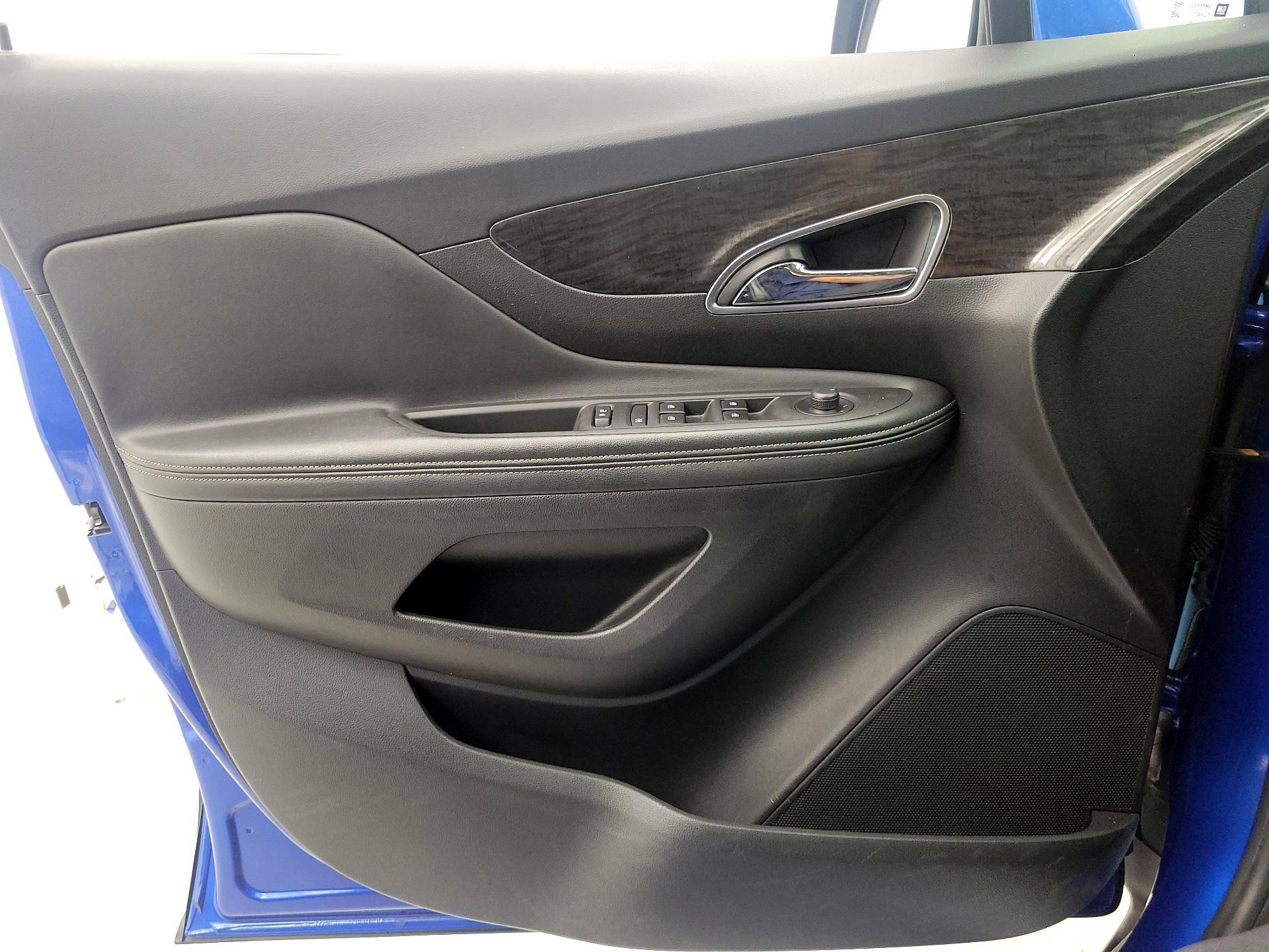 Thumbnail: 2016 Buick Encore - 12