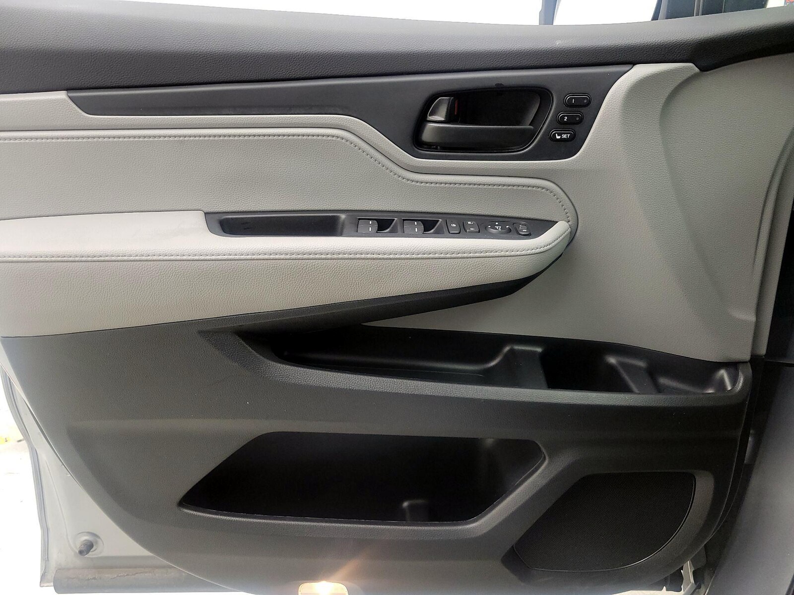 2023 Honda Odyssey EX-L - Photo 13