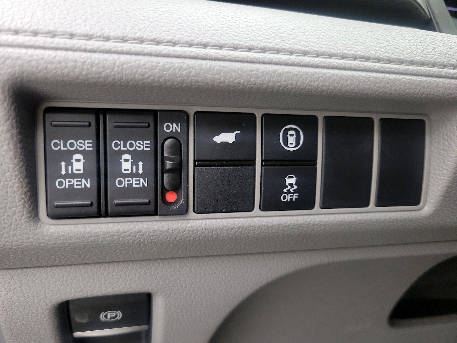 2023 Honda Odyssey EX-L - Photo 14