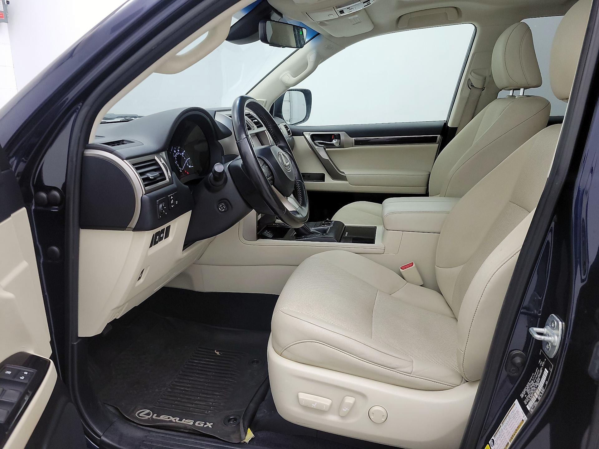 Thumbnail: 2020 Lexus GX - 11