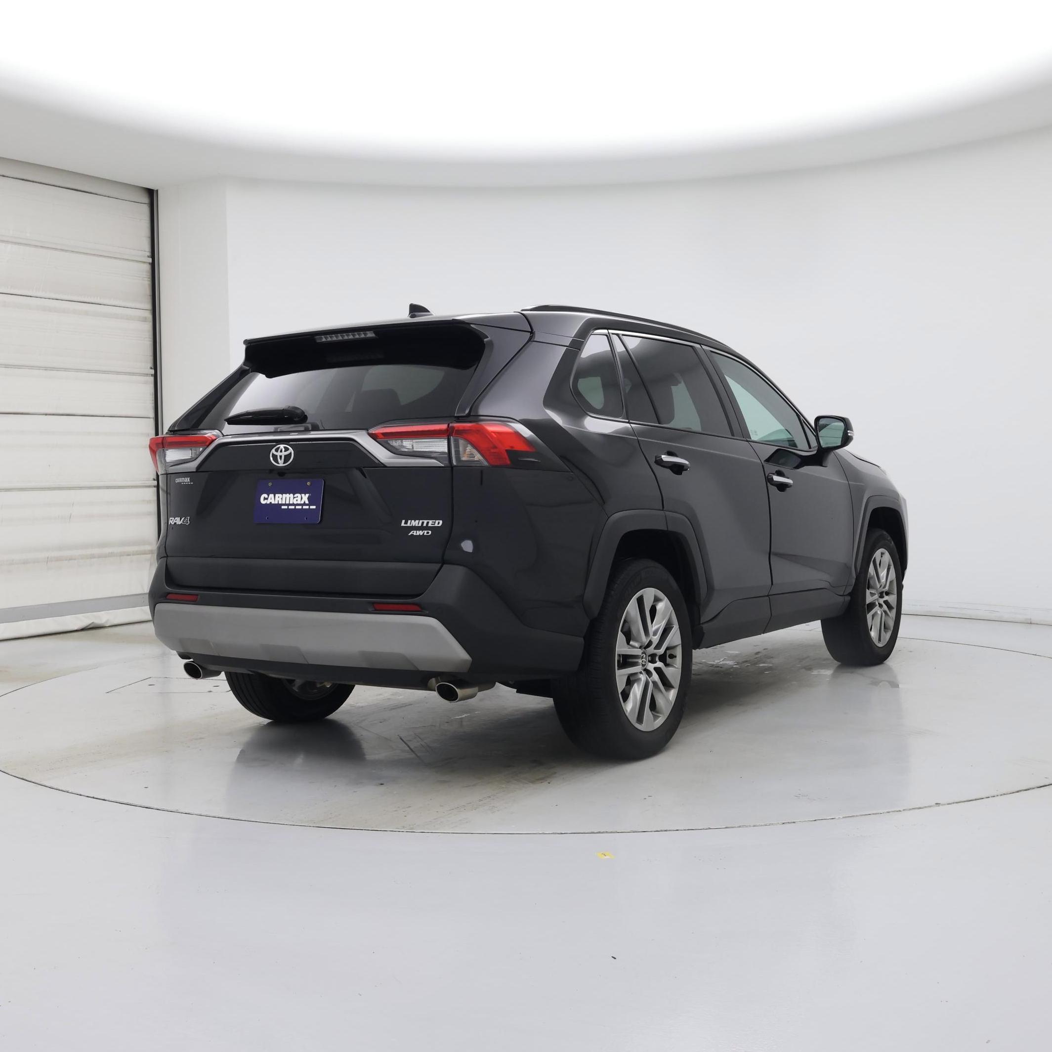 Thumbnail: 2023 Toyota RAV4 - 8