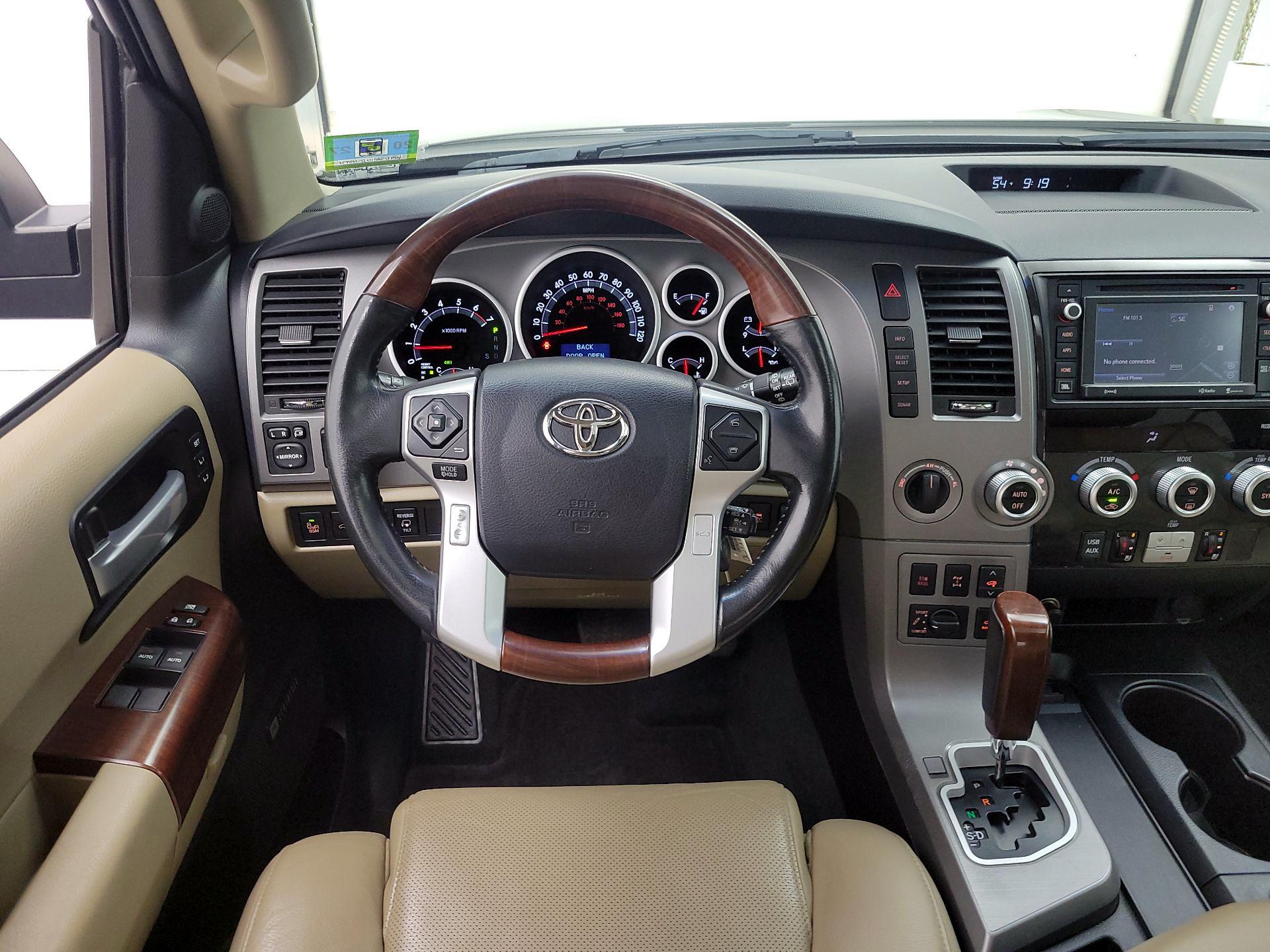 Thumbnail: 2016 Toyota Sequoia - 10