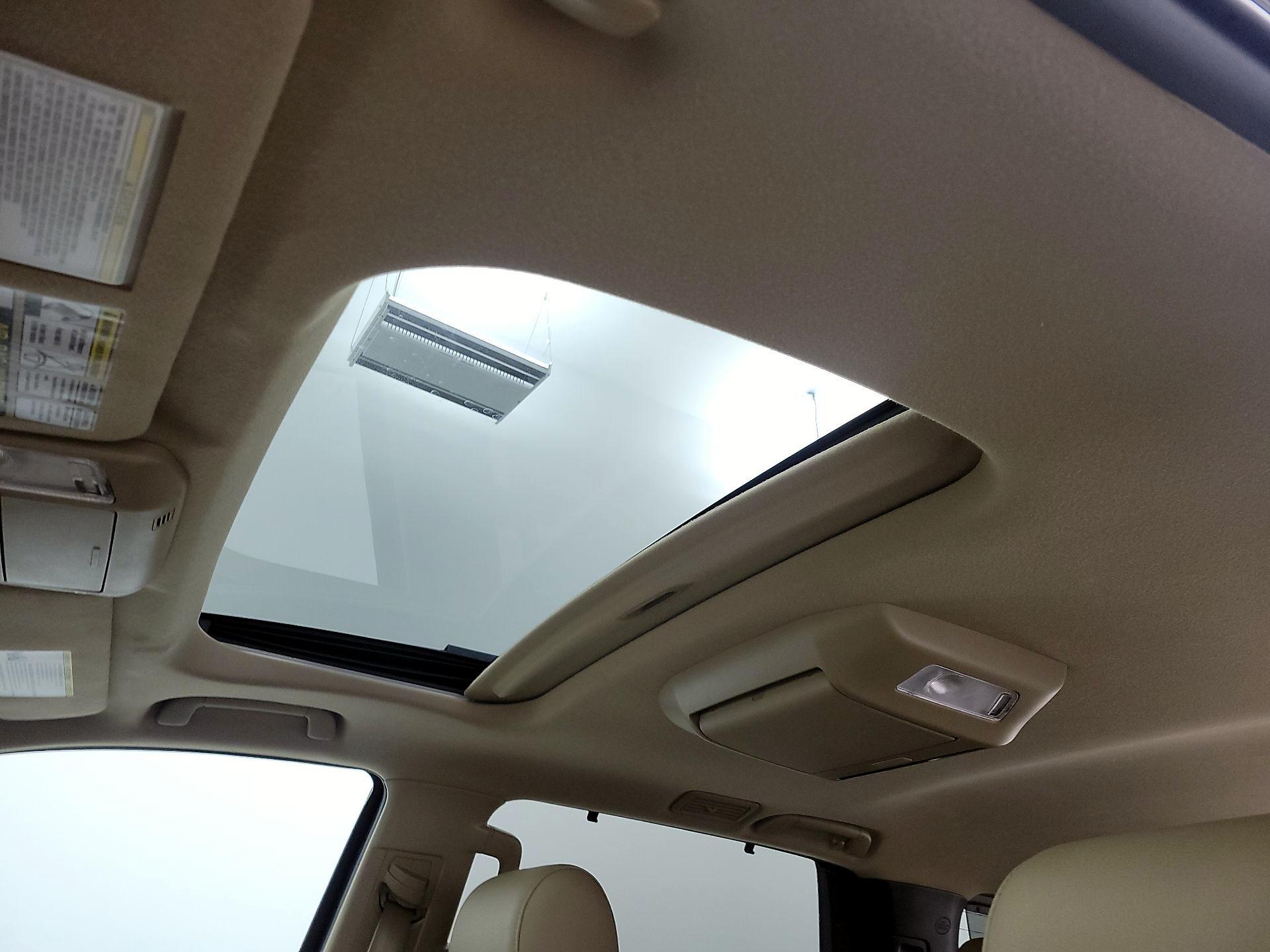 Thumbnail: 2016 Toyota Sequoia - 19