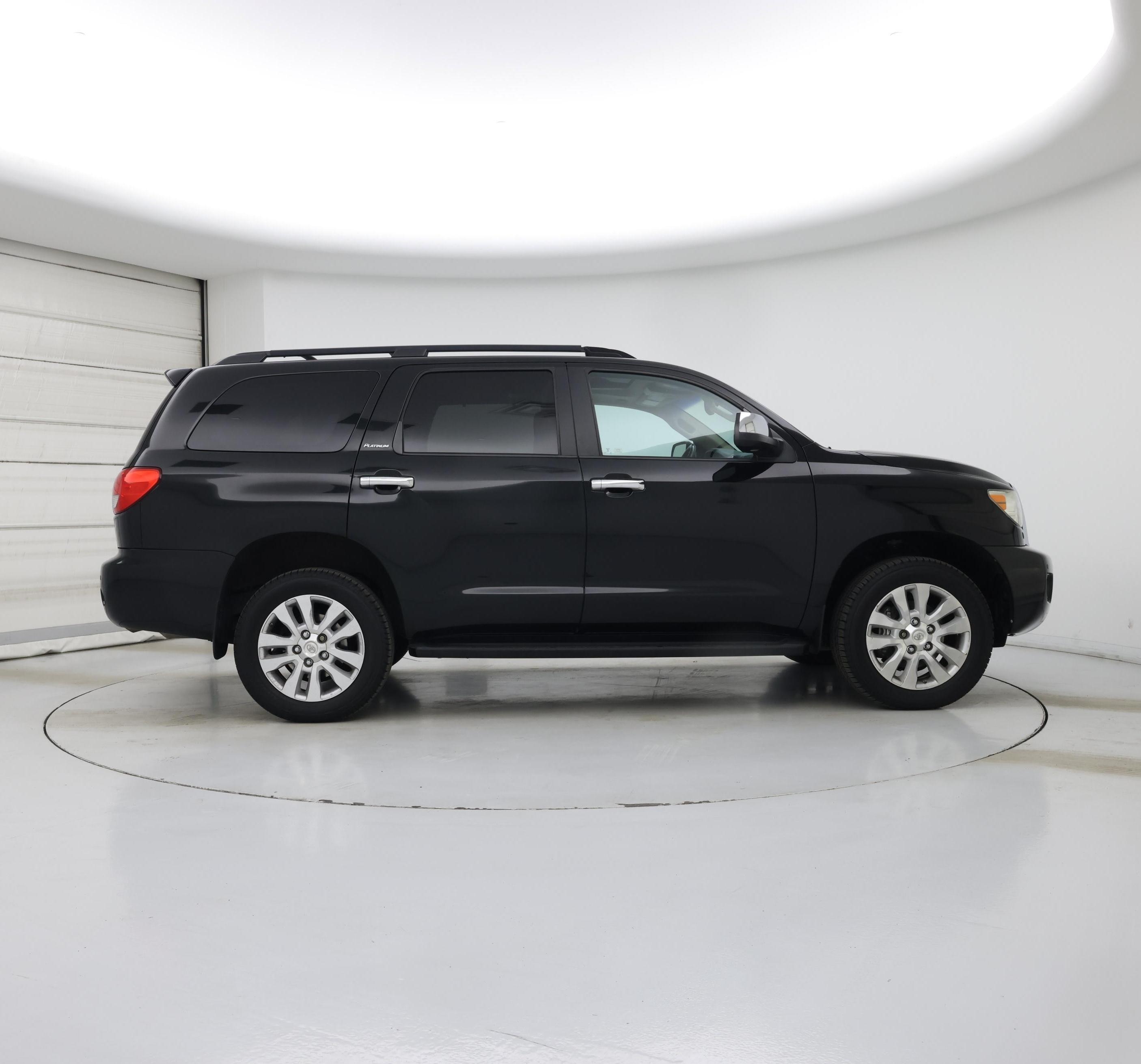 Thumbnail: 2016 Toyota Sequoia - 7