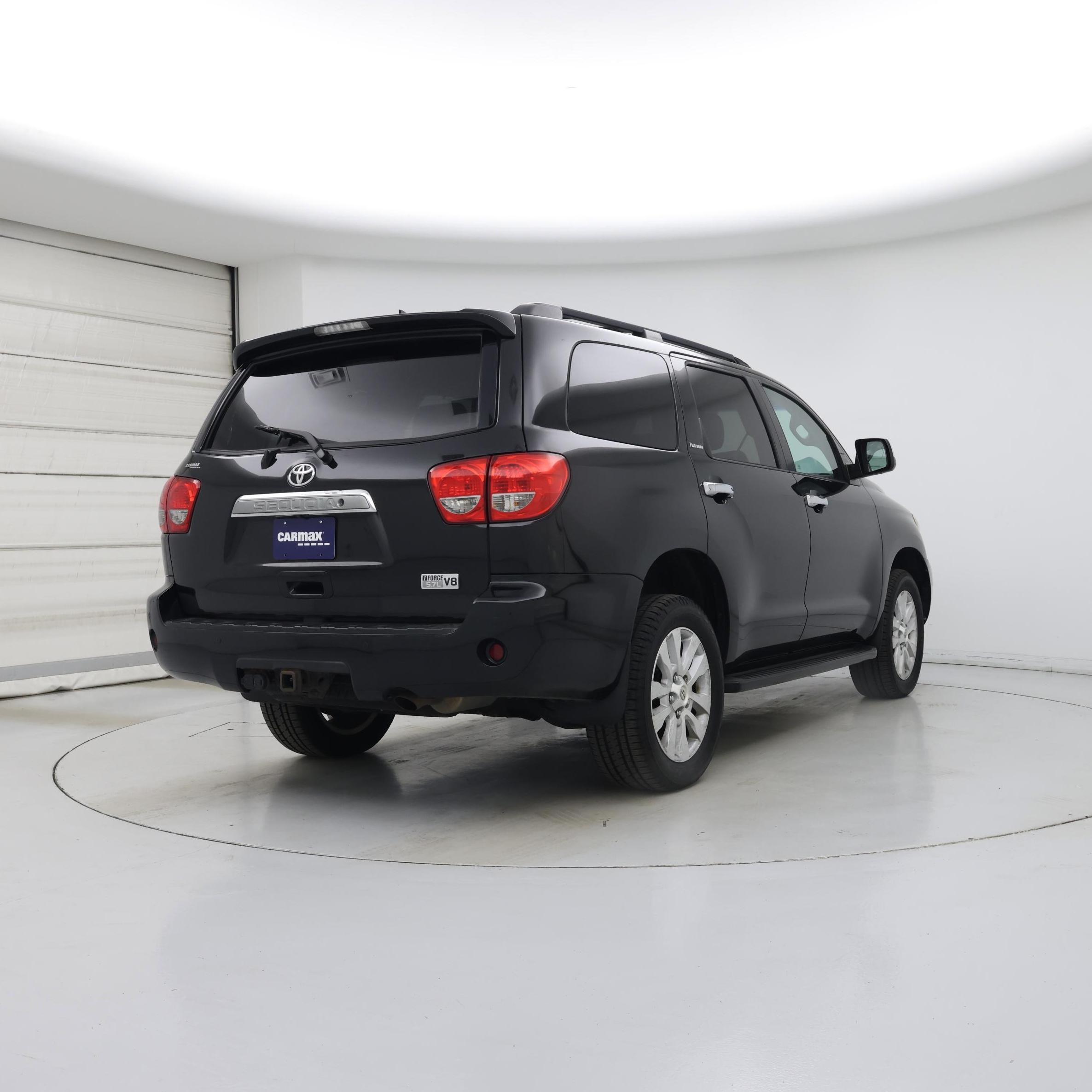 Thumbnail: 2016 Toyota Sequoia - 8