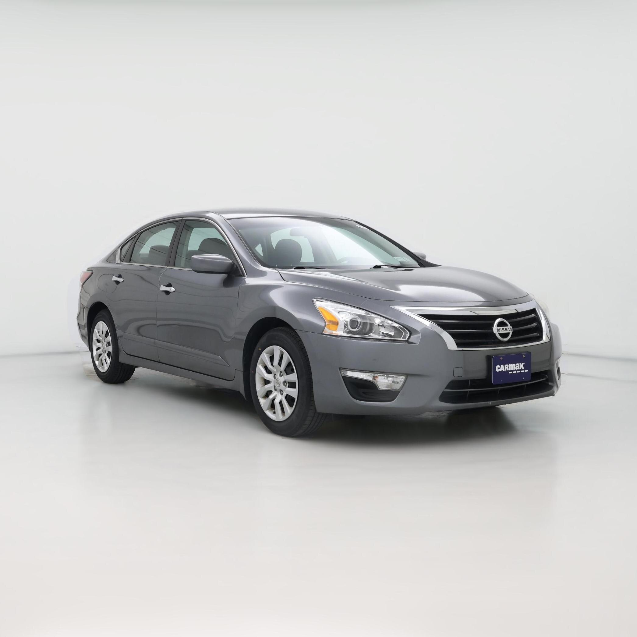 Thumbnail: 2015 Nissan Altima - 1
