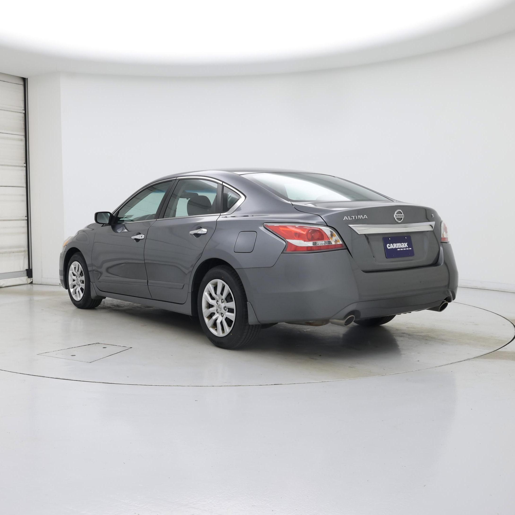 Thumbnail: 2015 Nissan Altima - 2