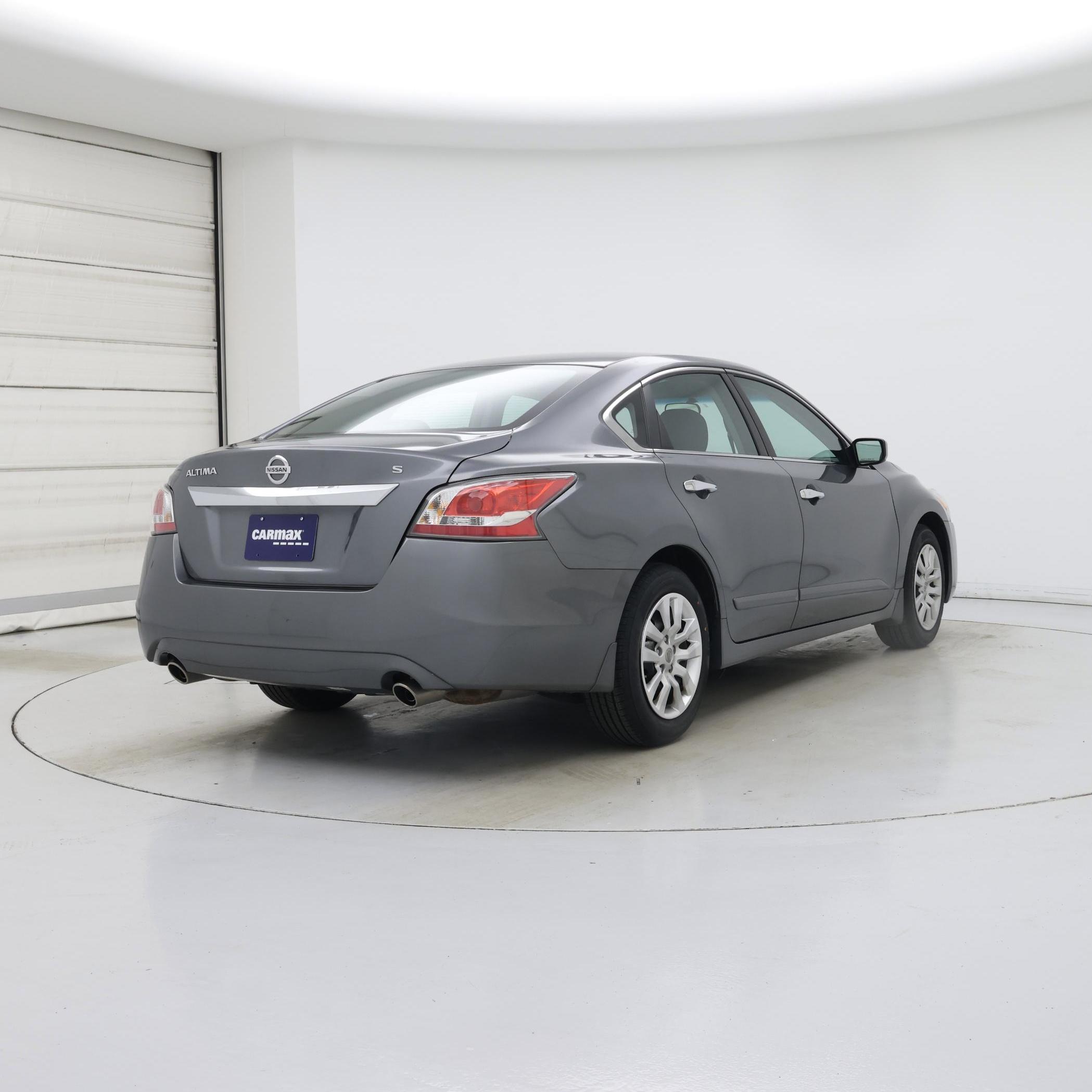 Thumbnail: 2015 Nissan Altima - 8