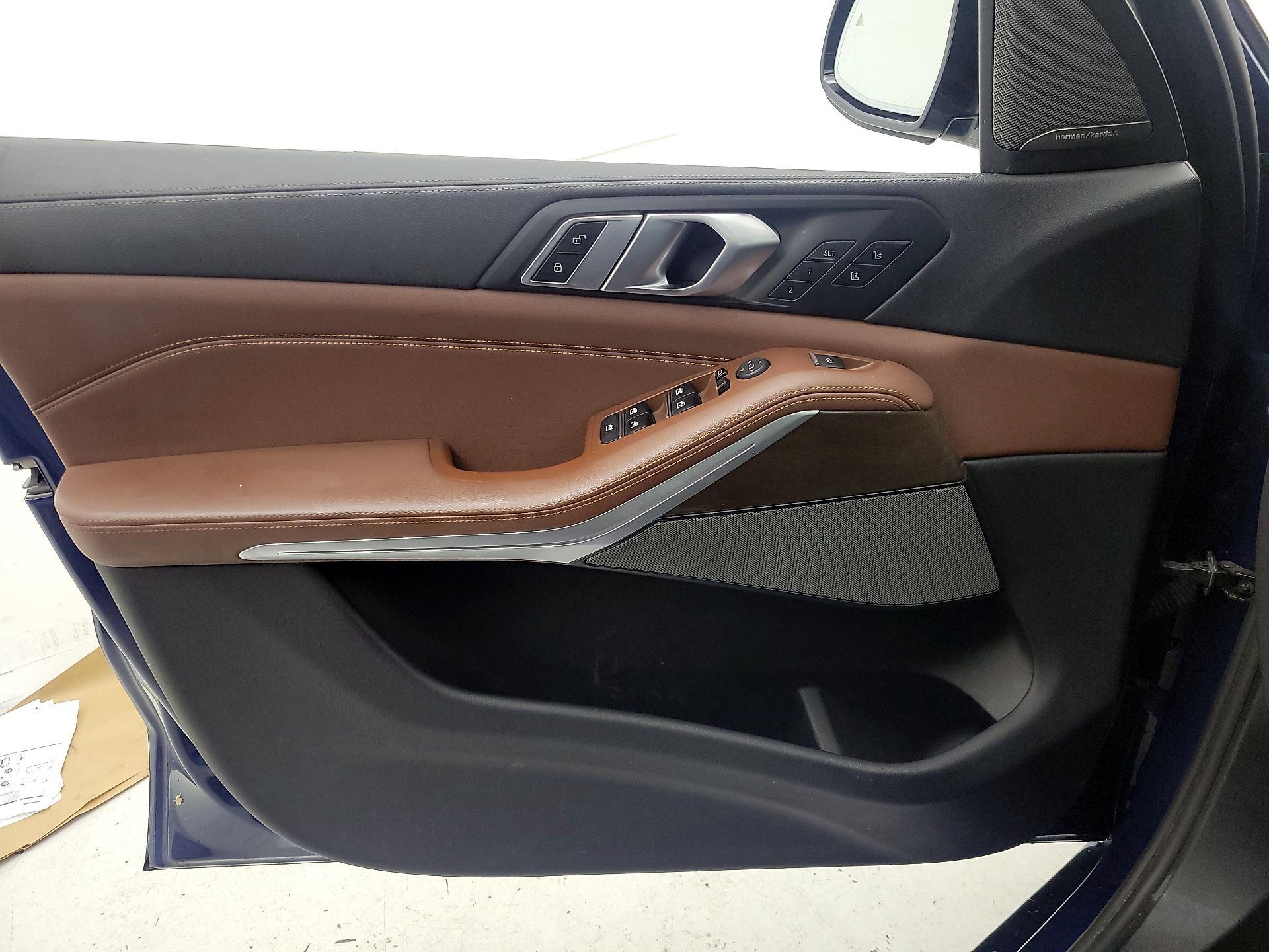 Thumbnail: 2021 BMW X5 - 12