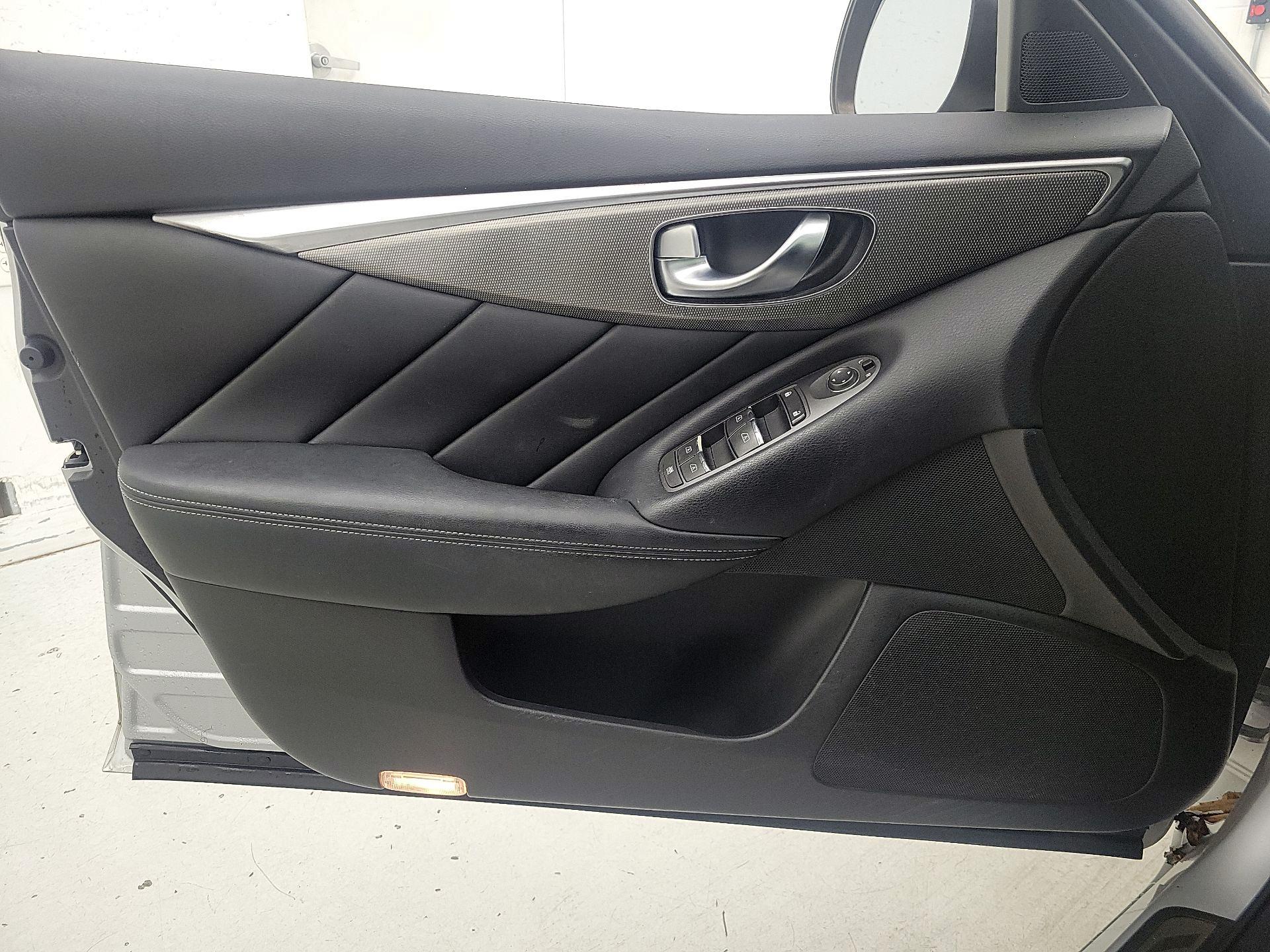 Thumbnail: 2014 INFINITI Q50 - 12