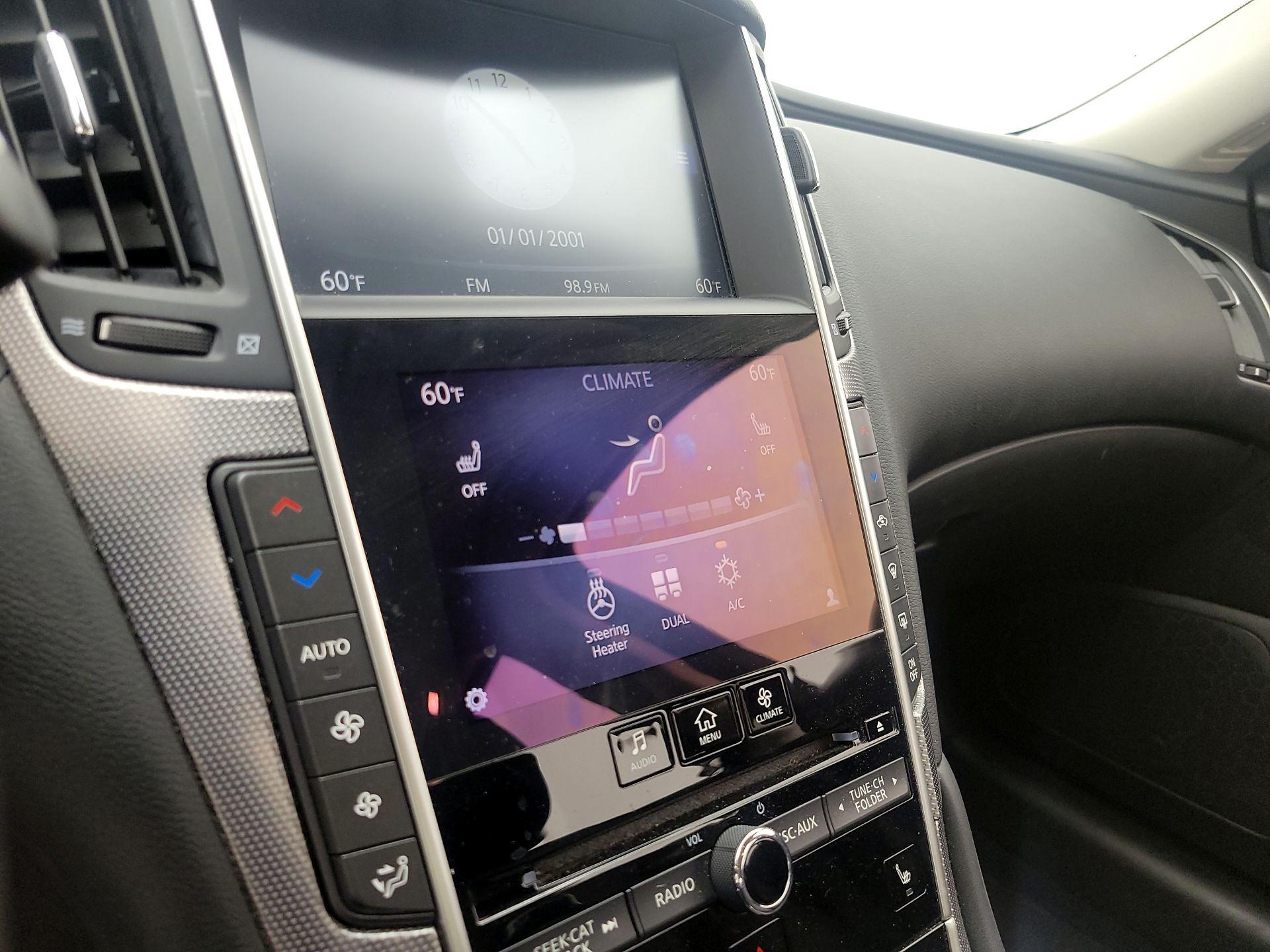 Thumbnail: 2014 INFINITI Q50 - 16