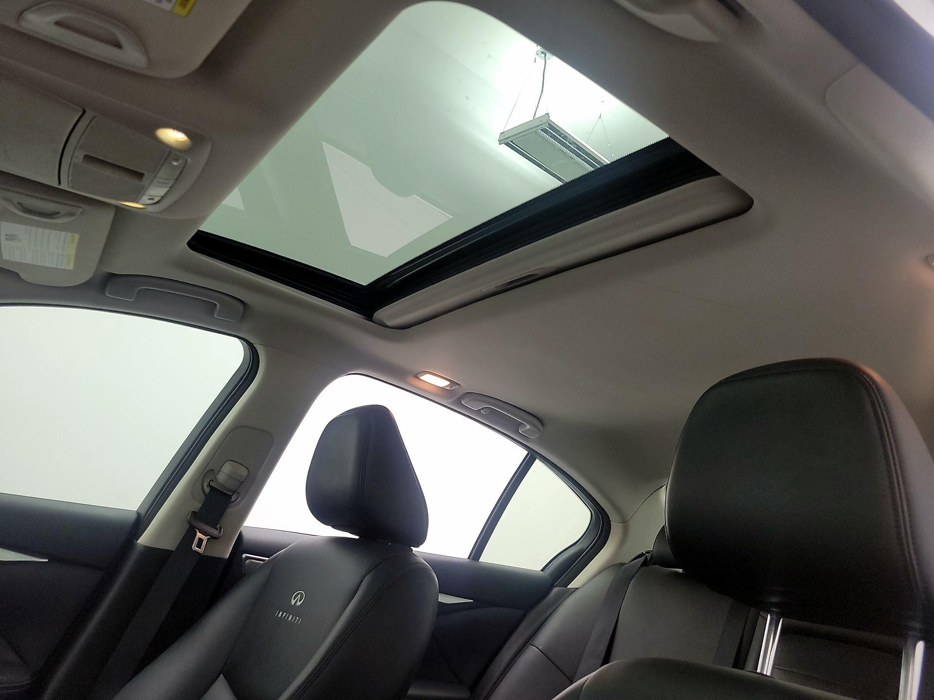 Thumbnail: 2014 INFINITI Q50 - 19