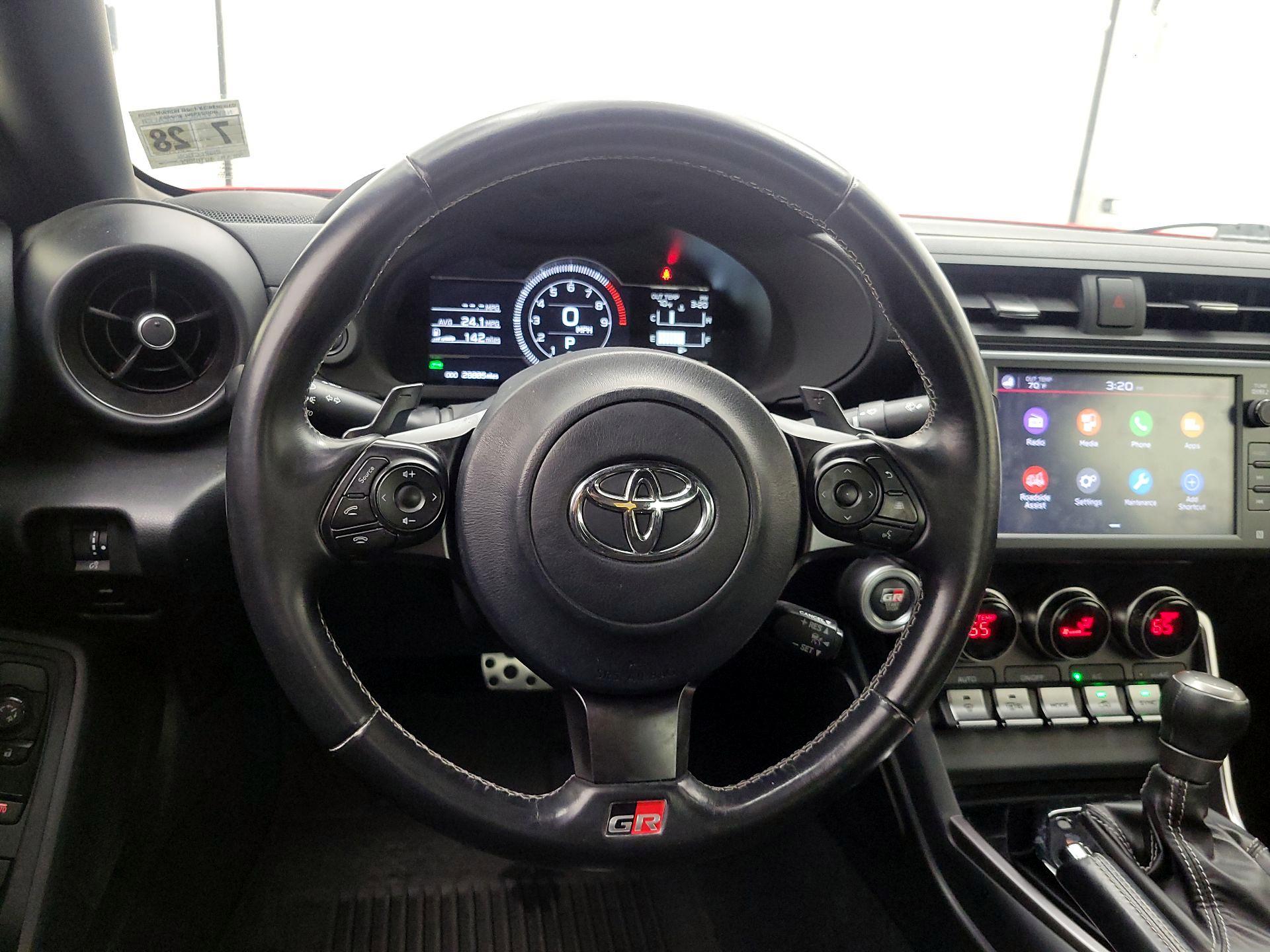 Thumbnail: 2023 Toyota GR86 - 10