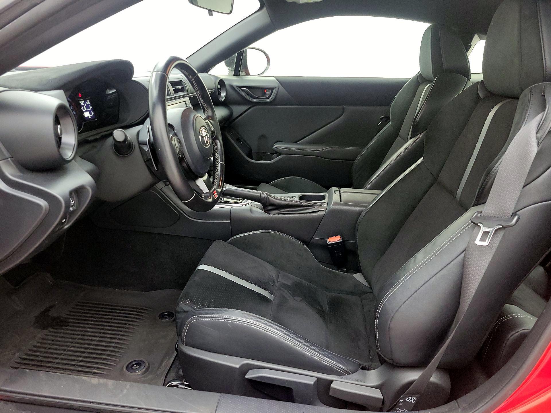 Thumbnail: 2023 Toyota GR86 - 11