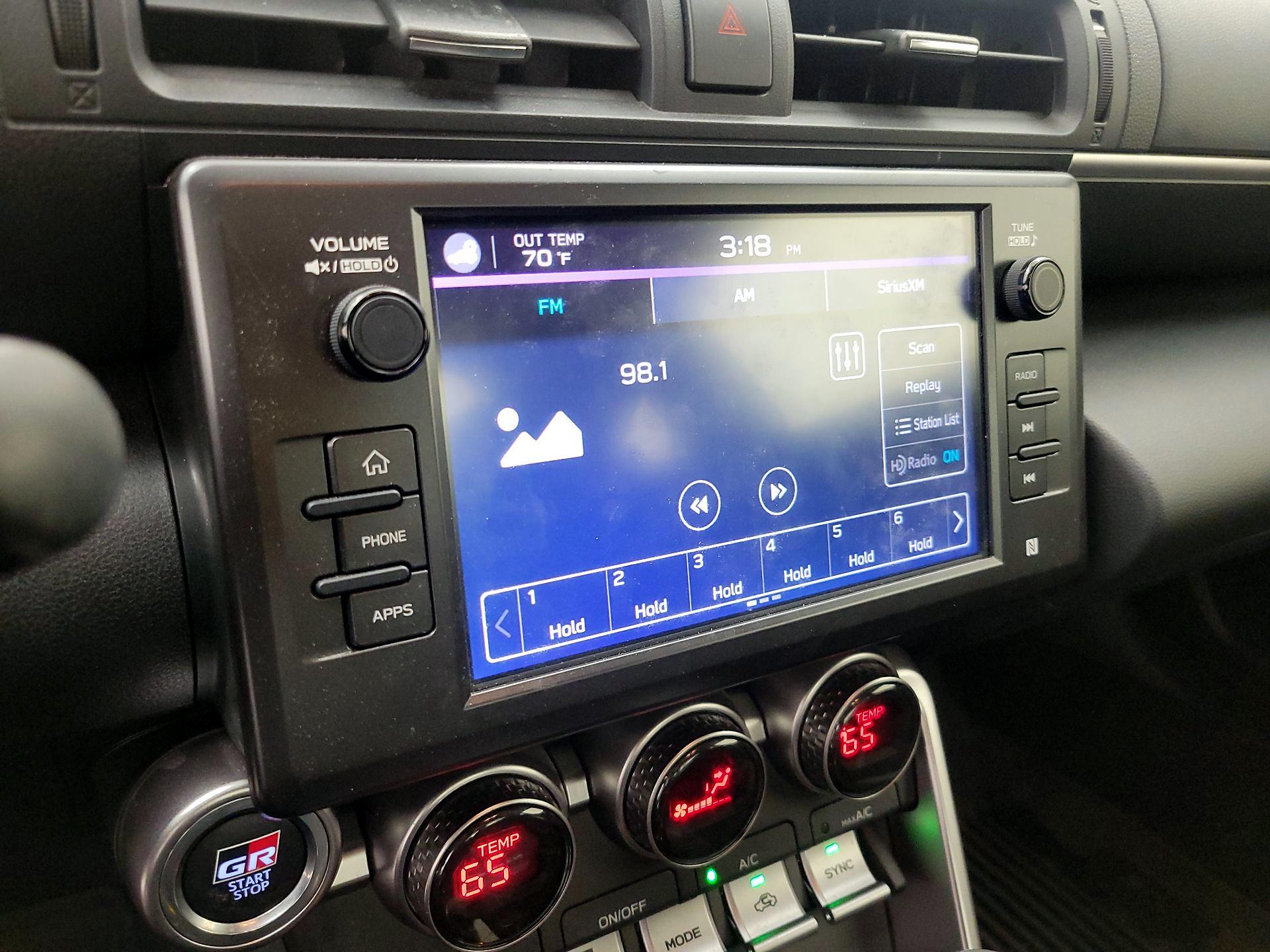 Thumbnail: 2023 Toyota GR86 - 15