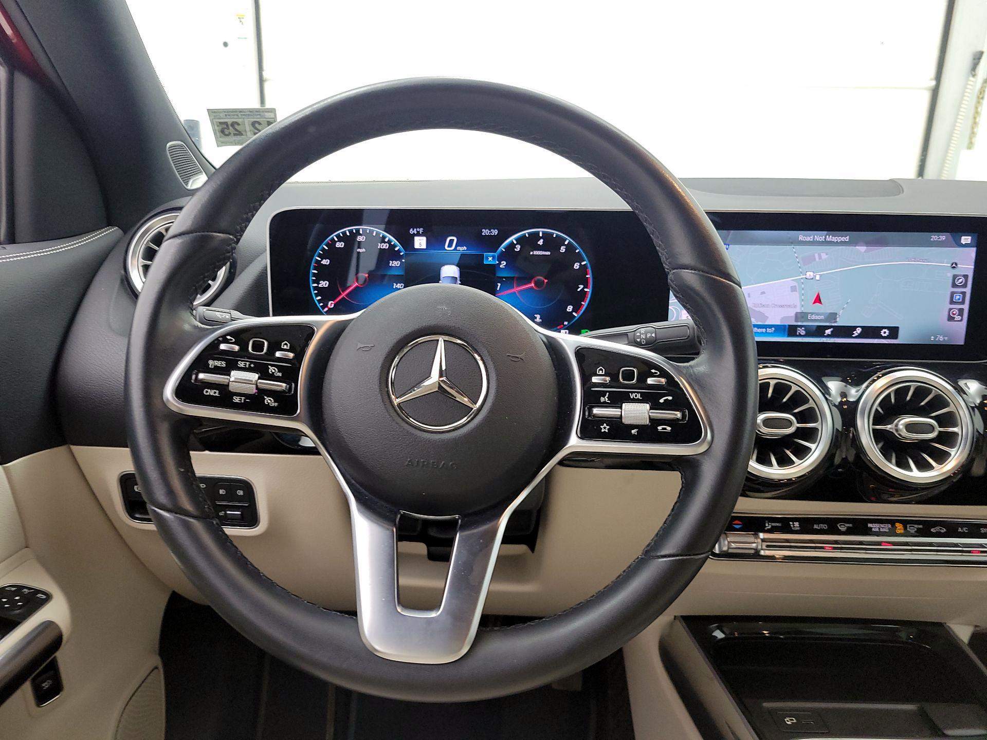 Thumbnail: 2021 Mercedes-Benz GLA - 10