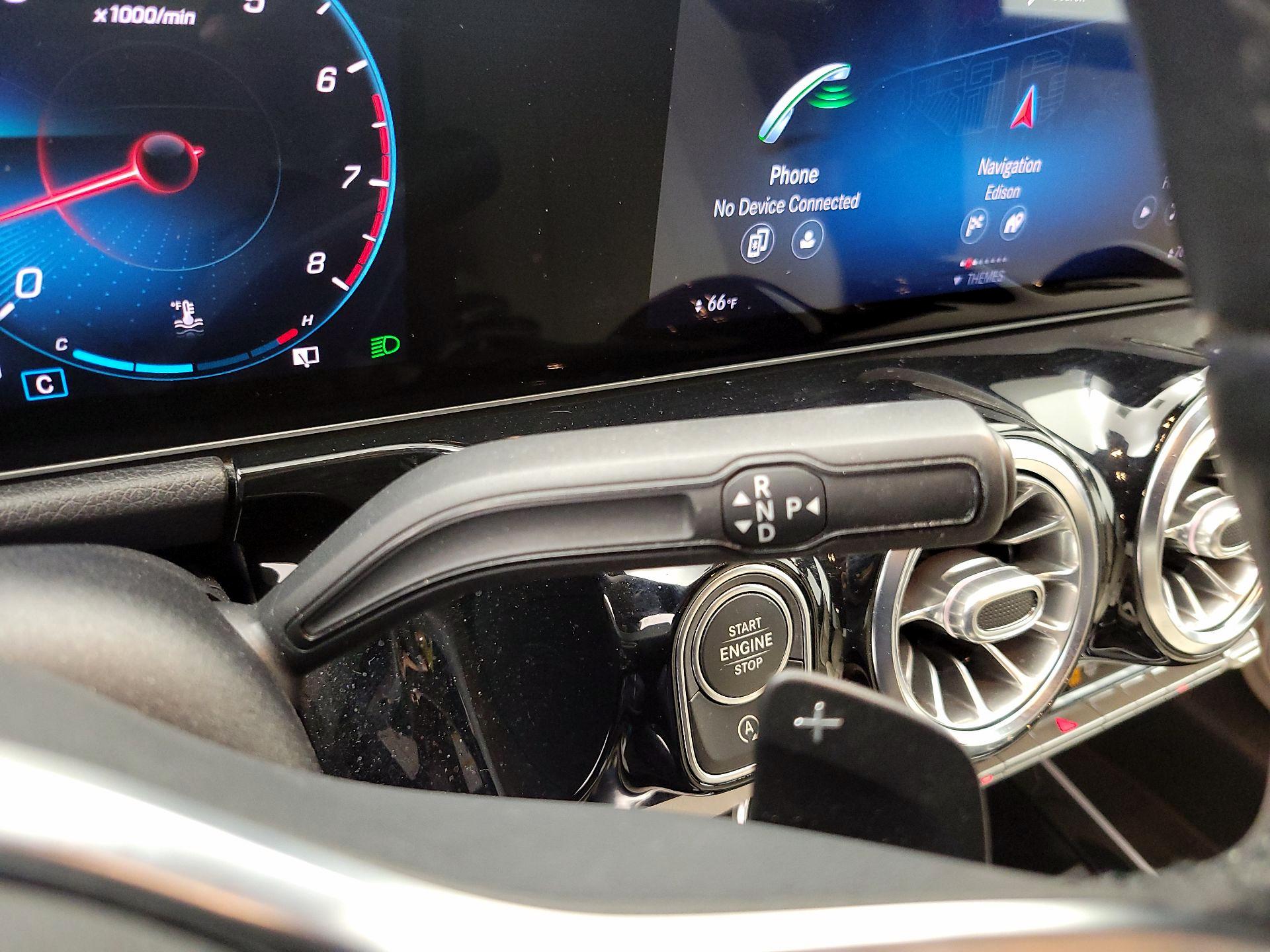 Thumbnail: 2021 Mercedes-Benz GLA - 18