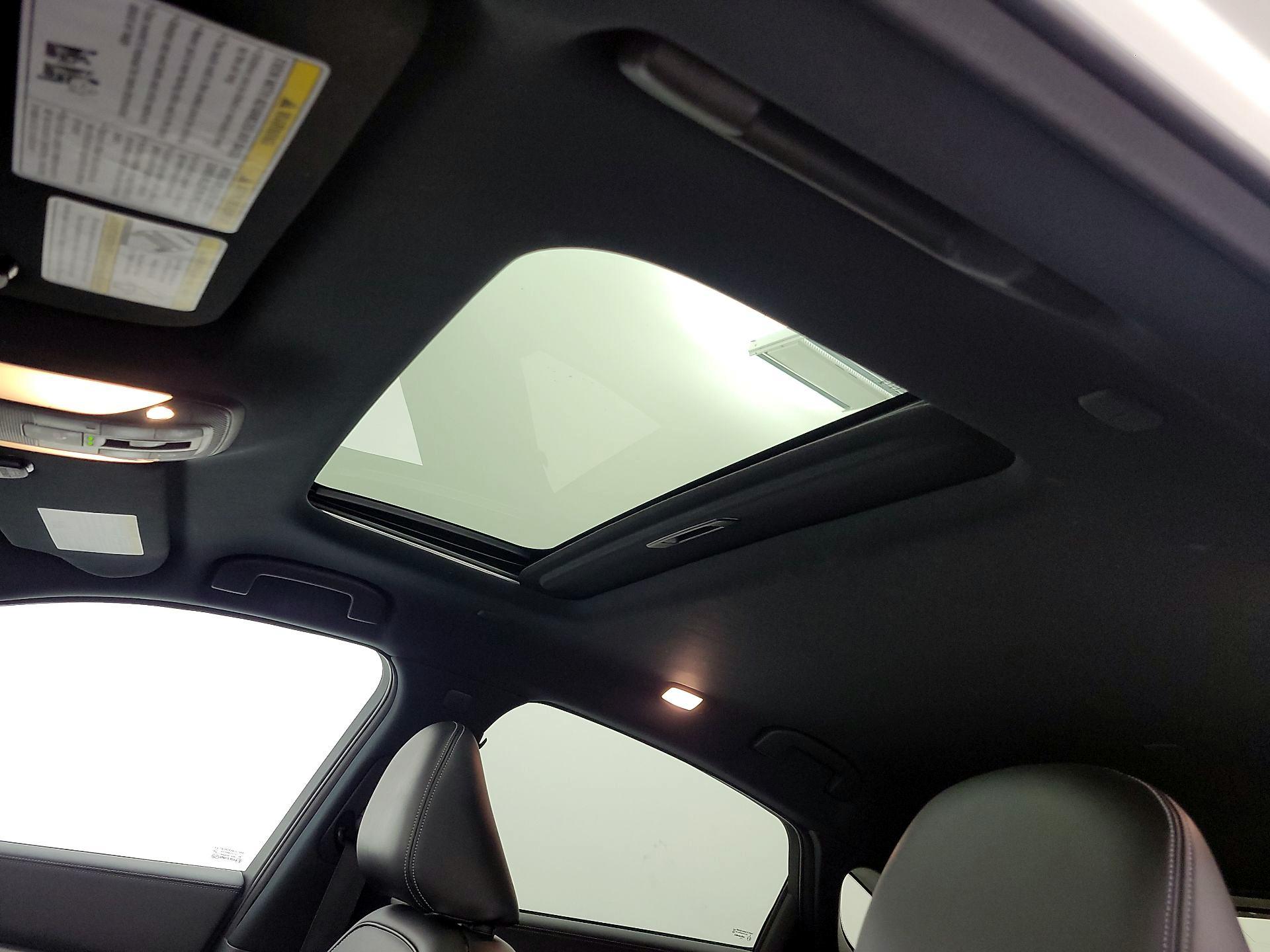 Thumbnail: 2022 INFINITI QX55 - 19