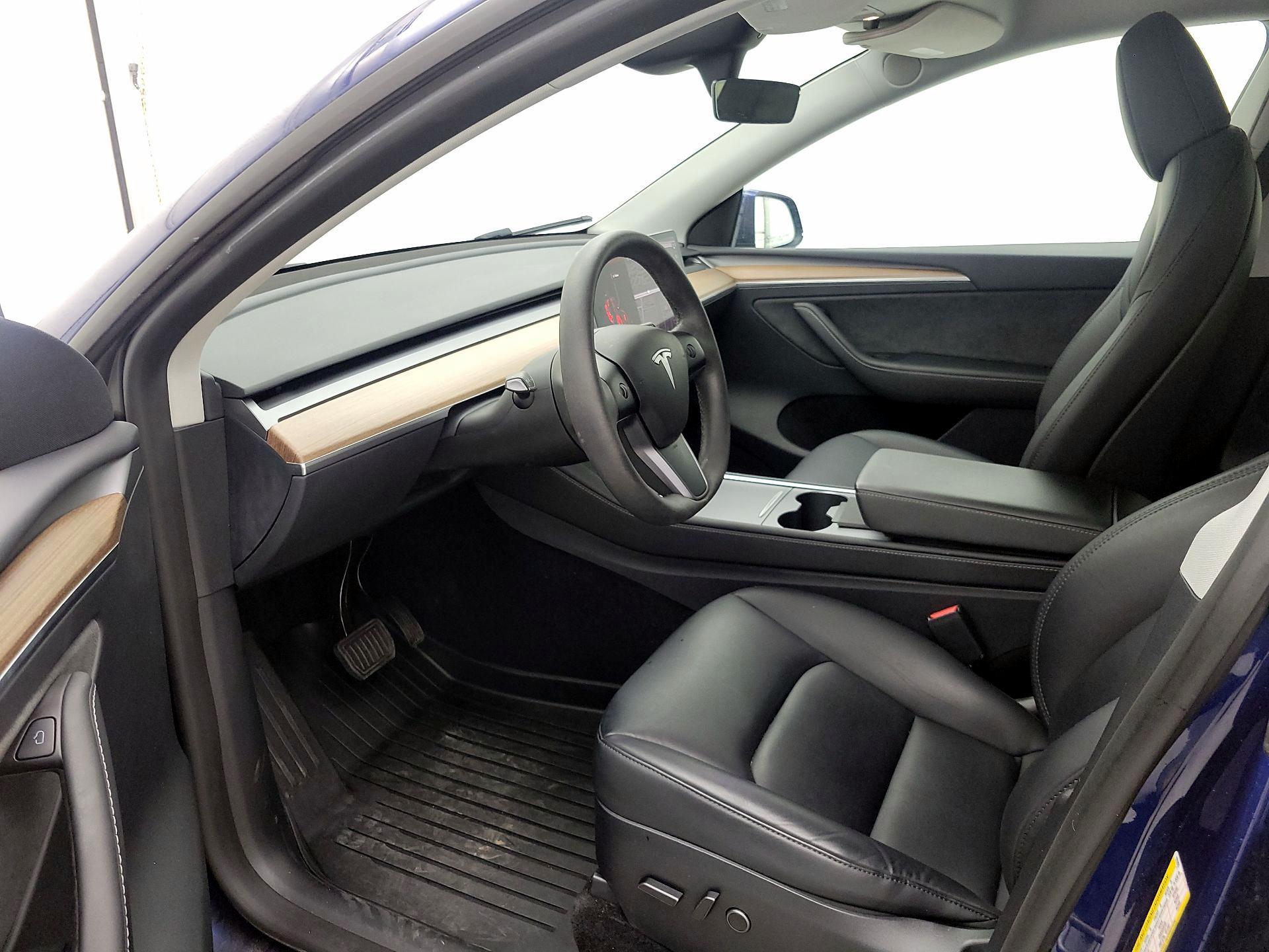 Thumbnail: 2023 Tesla Model Y - 11